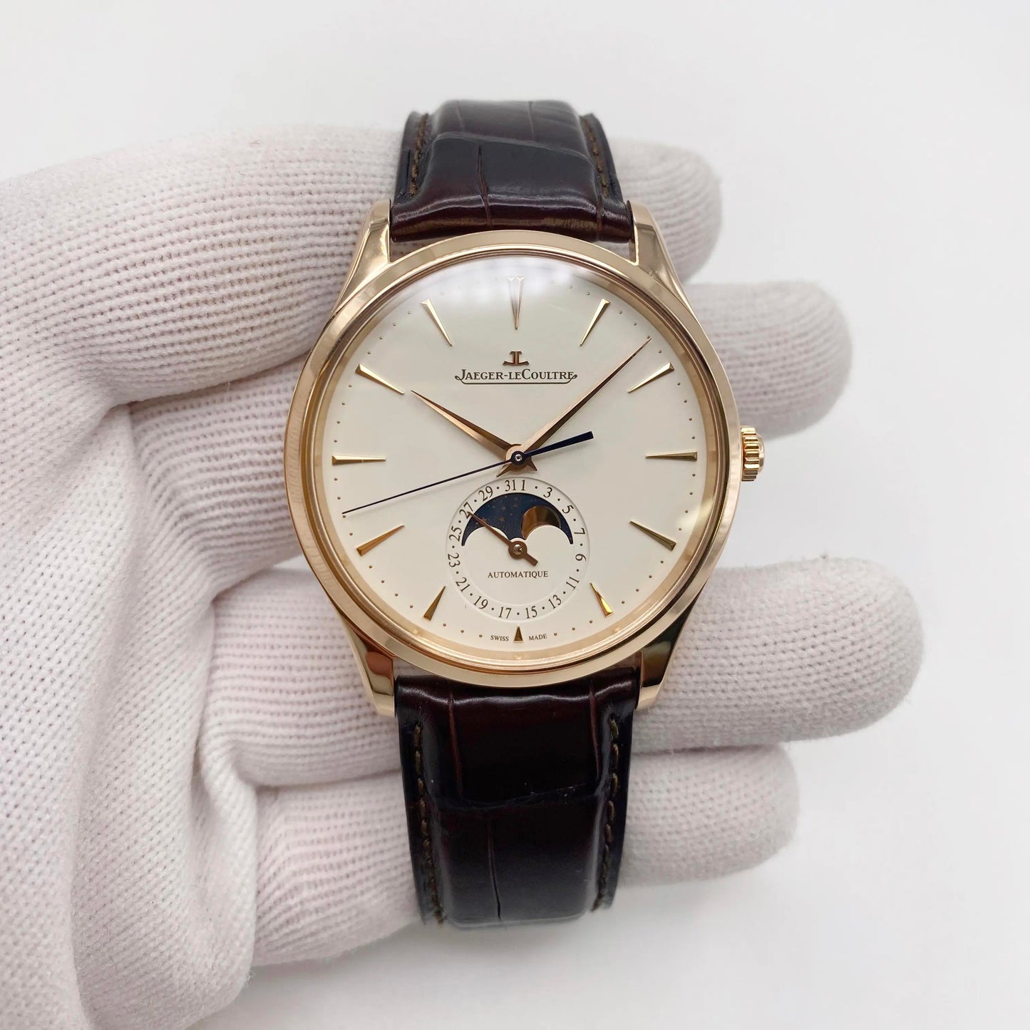 1st image of Jaeger-LeCoultre Jaeger-LeCoultre Master Wristwatch, PreOwned condition