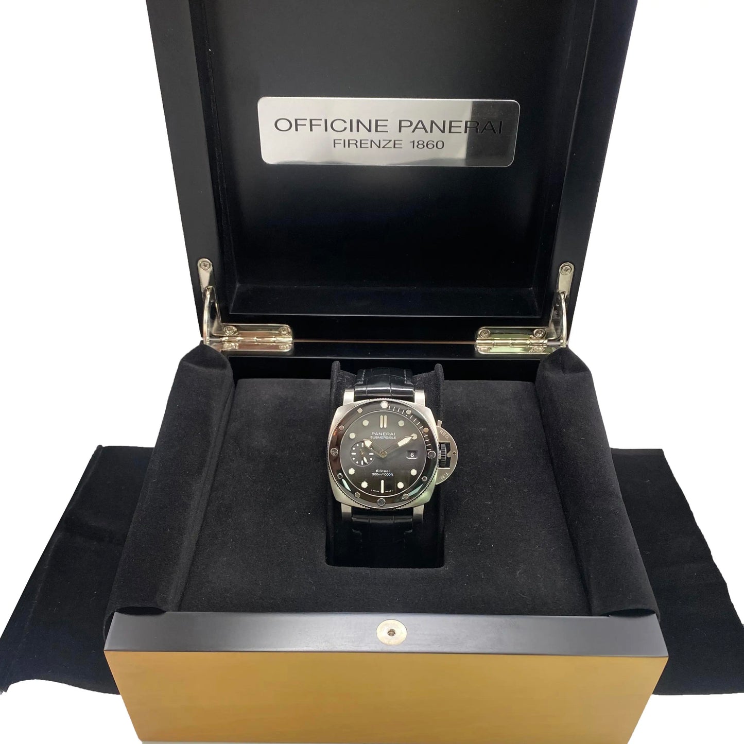 1st image of Panerai Panerai Submersible QuarantaQuattro Wristwatch, PreOwned condition
