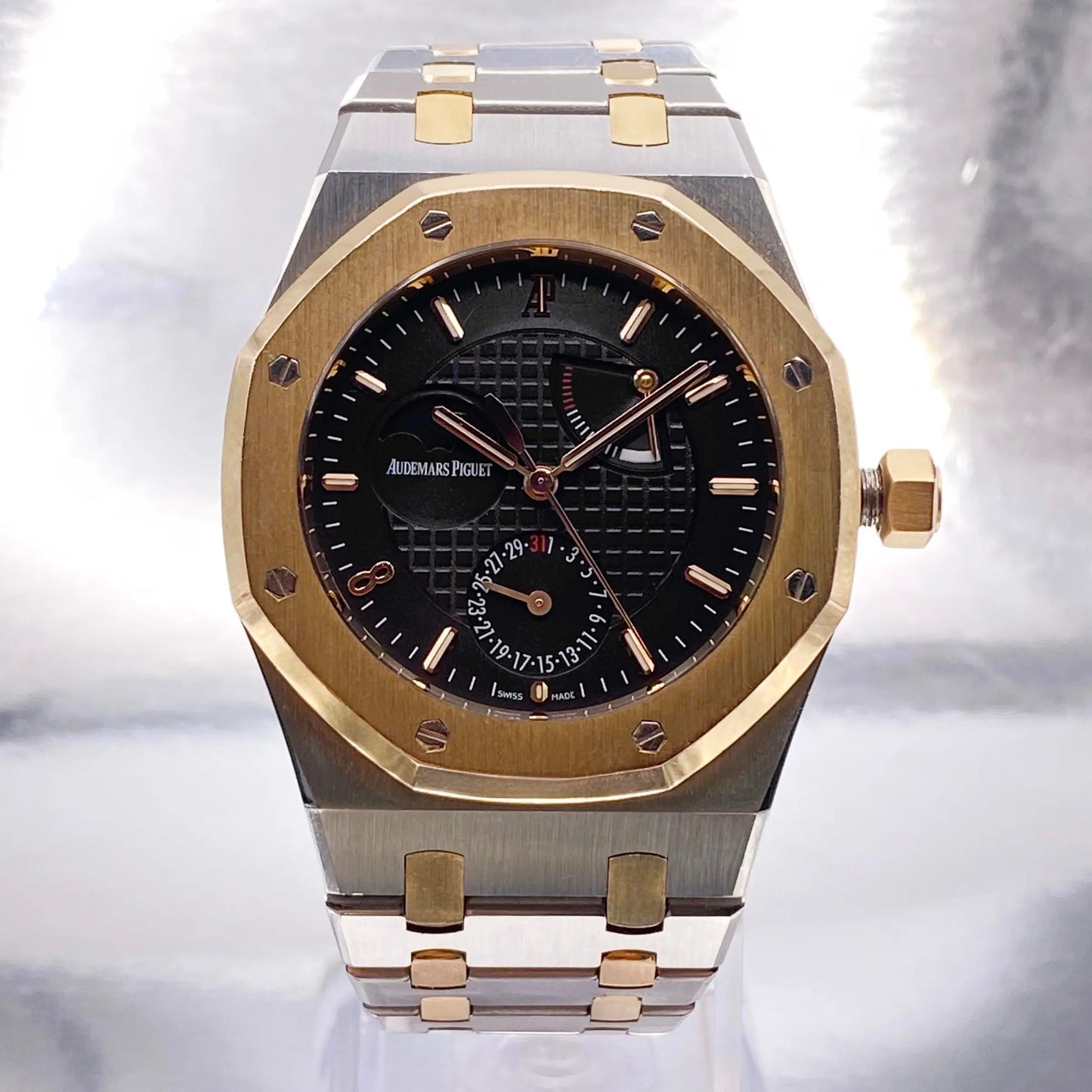 1st image of Audemars Piguet Audemars Piguet Royal Oak Wristwatch, PreOwned condition