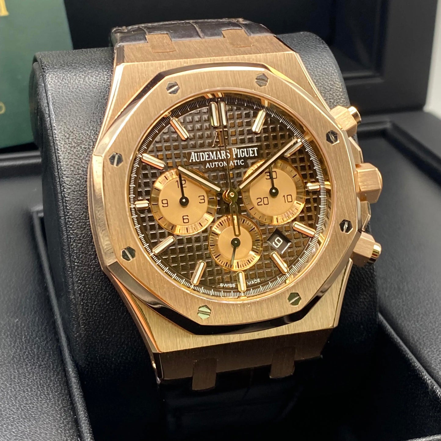 2nd image of Audemars Piguet Audemars Piguet Royal Oak Wristwatch, PreOwned condition