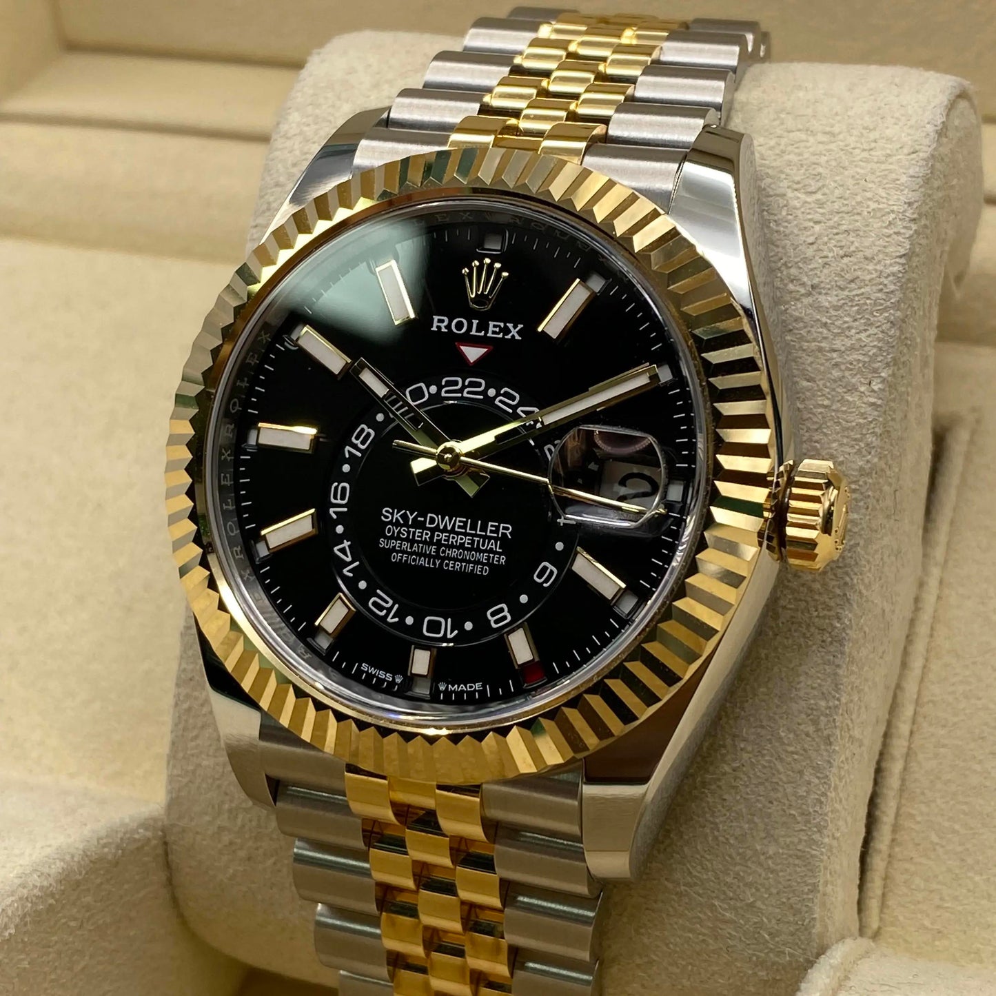 2nd image of Rolex Rolex Sky-Dweller 326933 Wristwatch, Unworn condition