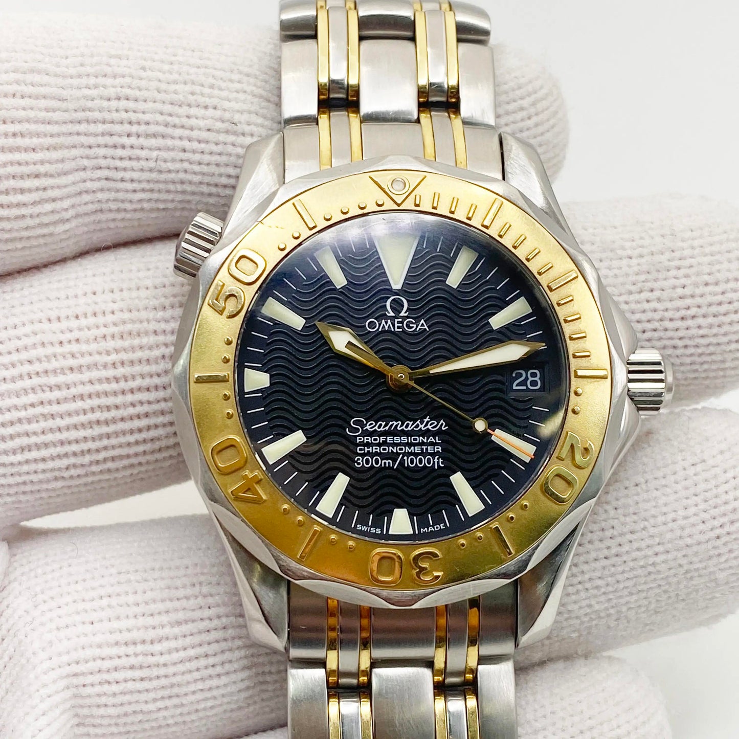 2nd image of OMEGA Omega Seamaster Wristwatch, PreOwned condition