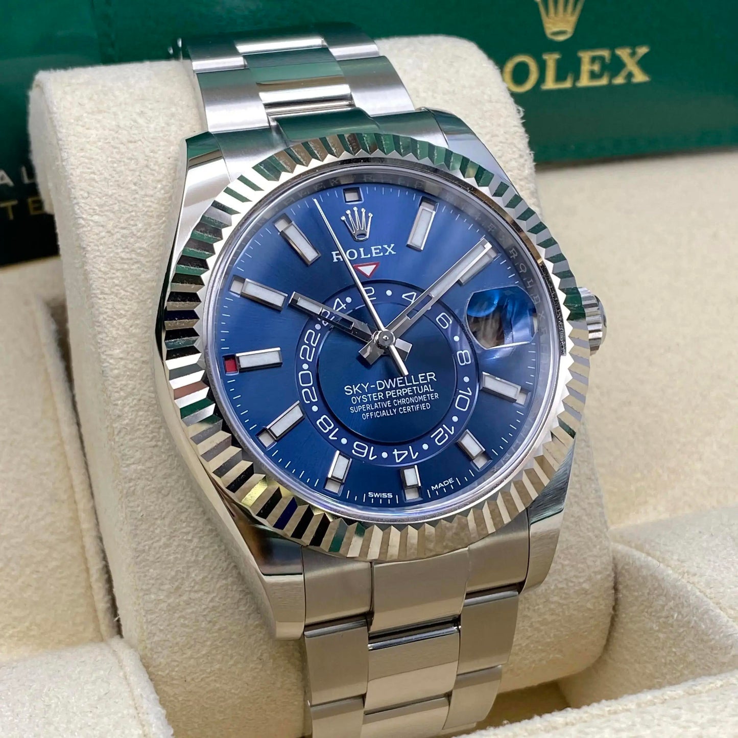 2nd image of Rolex Rolex Sky-Dweller 326934 Wristwatch, PreOwned condition