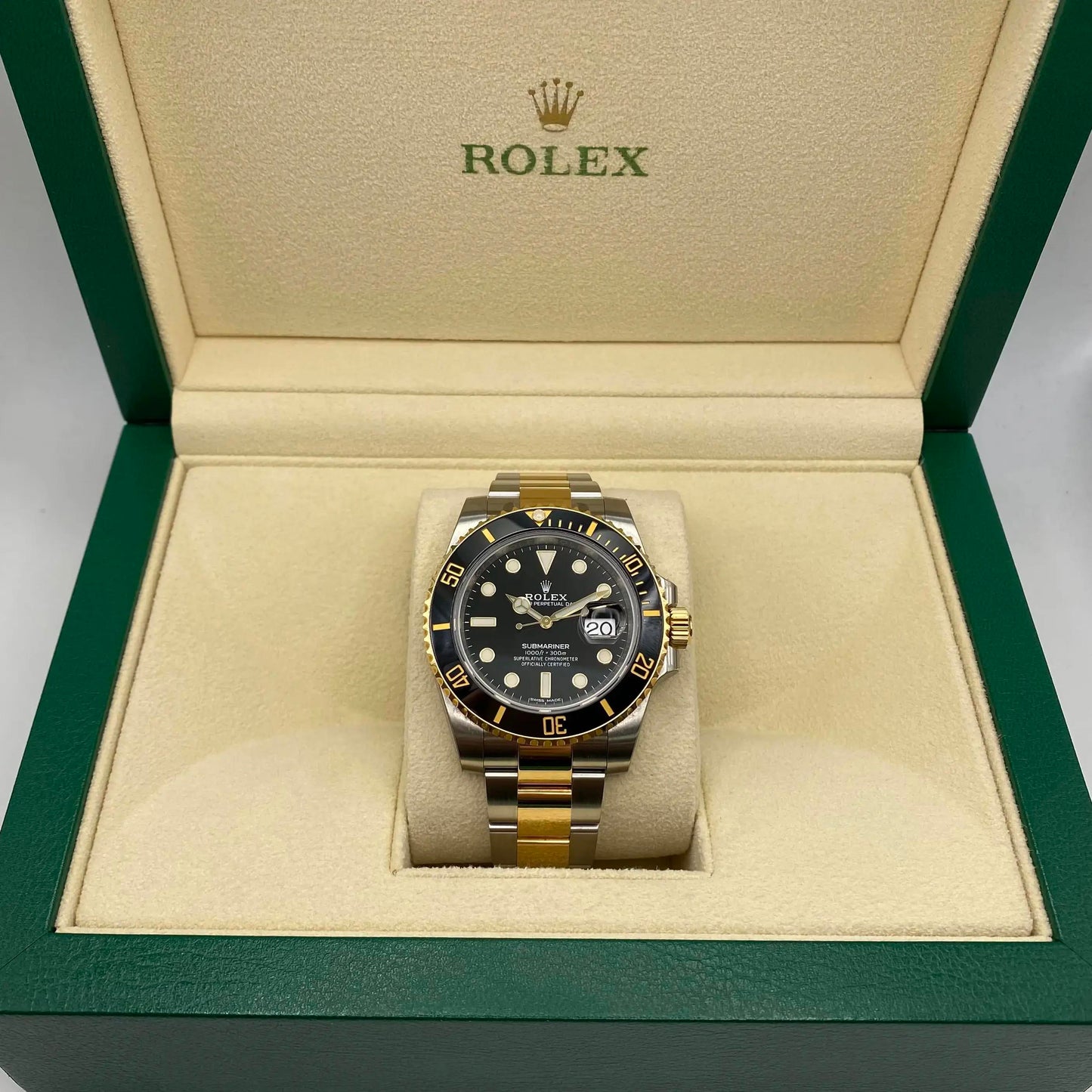 2nd image of Rolex Rolex Submariner 116613LN Wristwatch, PreOwned condition