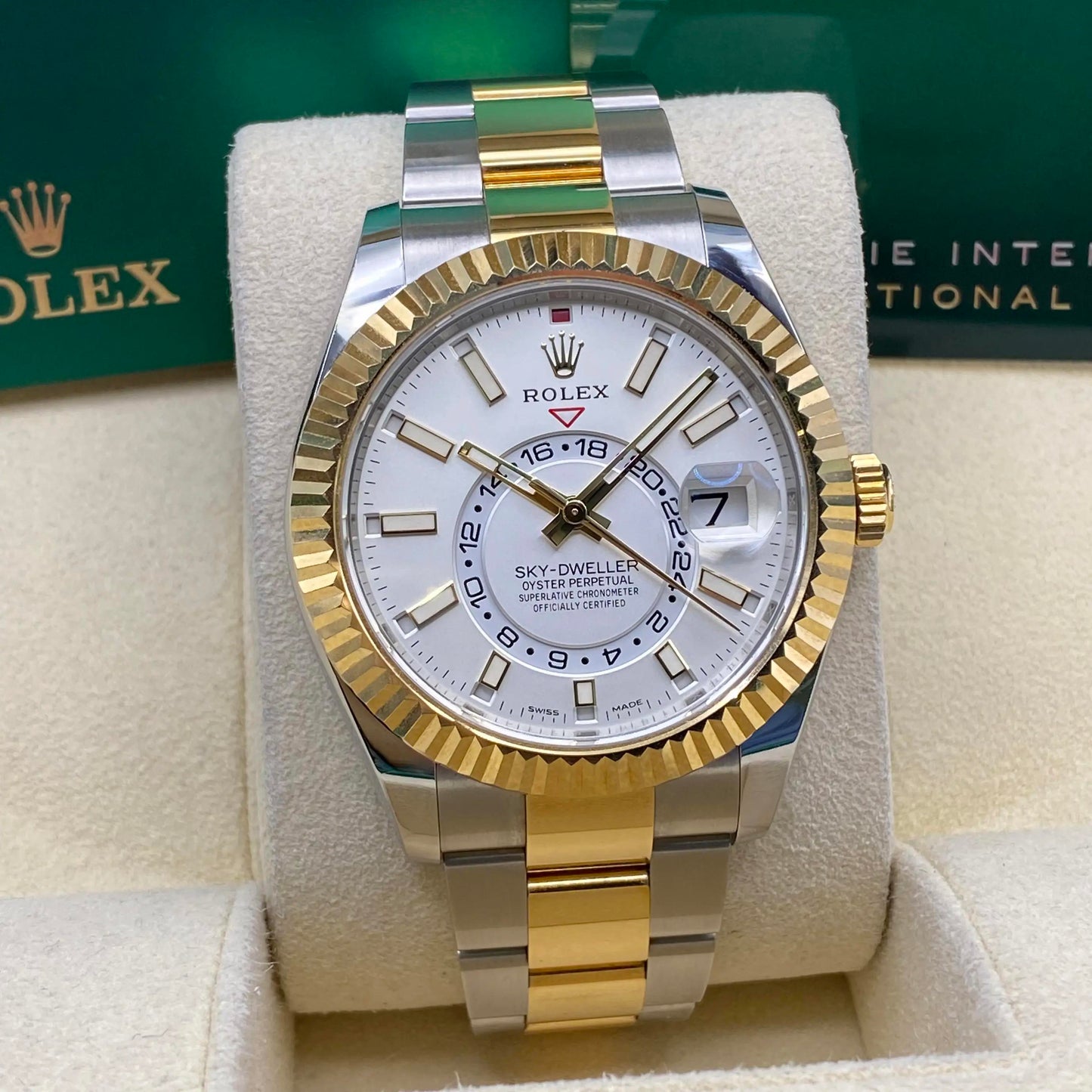 2nd image of Rolex Rolex Sky-Dweller 326933 Wristwatch, PreOwned condition