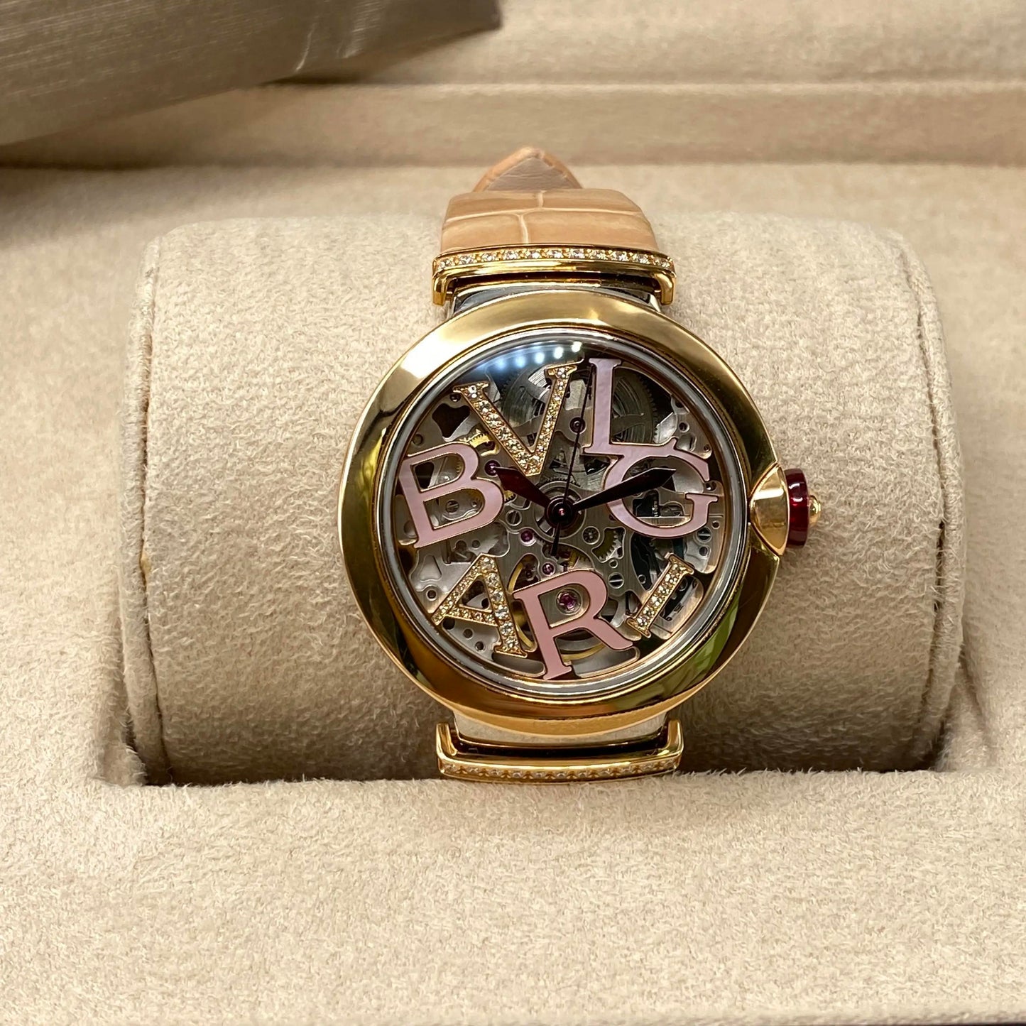 2nd image of Bvlgari Bvlgari Lvcea Wristwatch, PreOwned condition