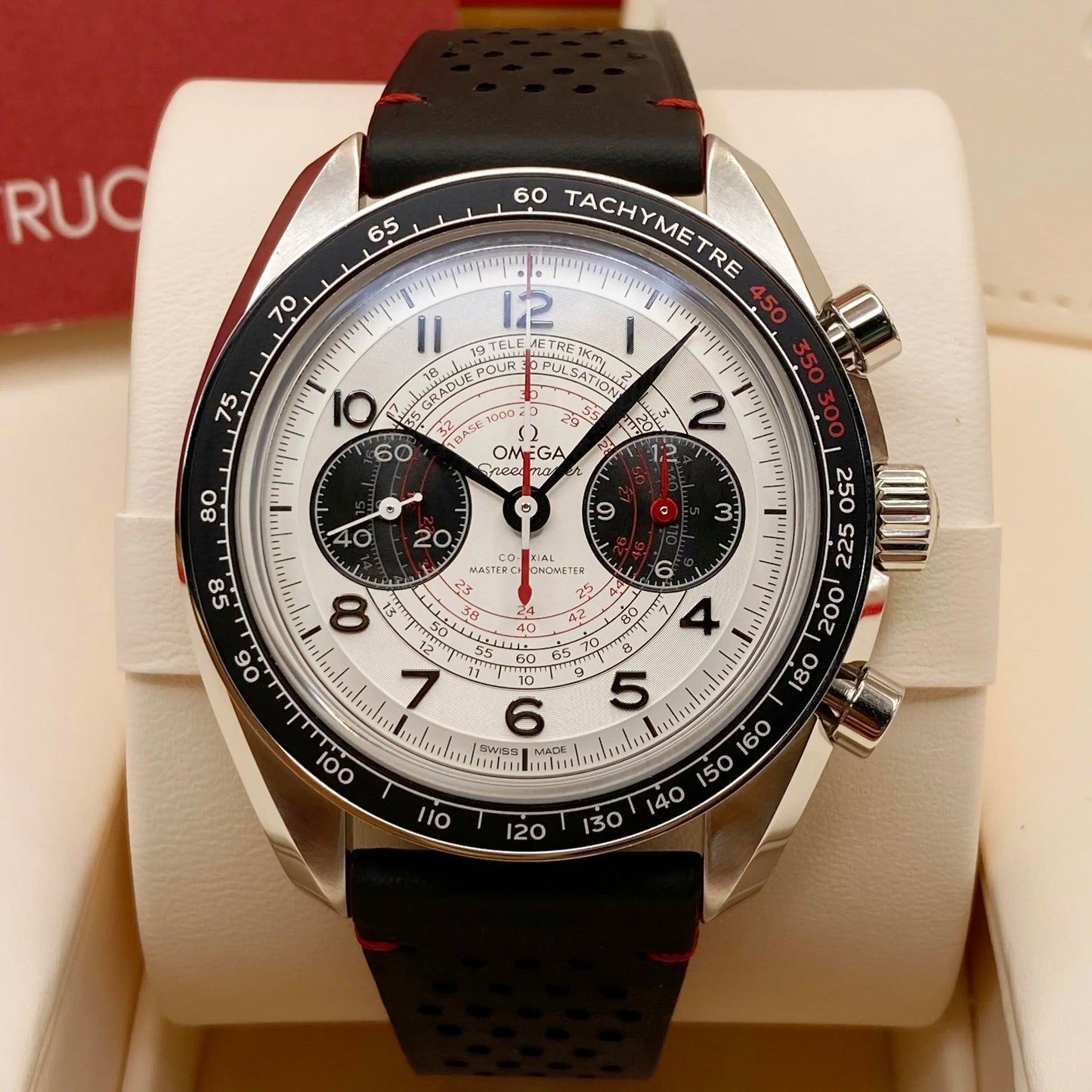 2nd image of OMEGA Omega Speedmaster Chronoscope Wristwatch, Unworn condition