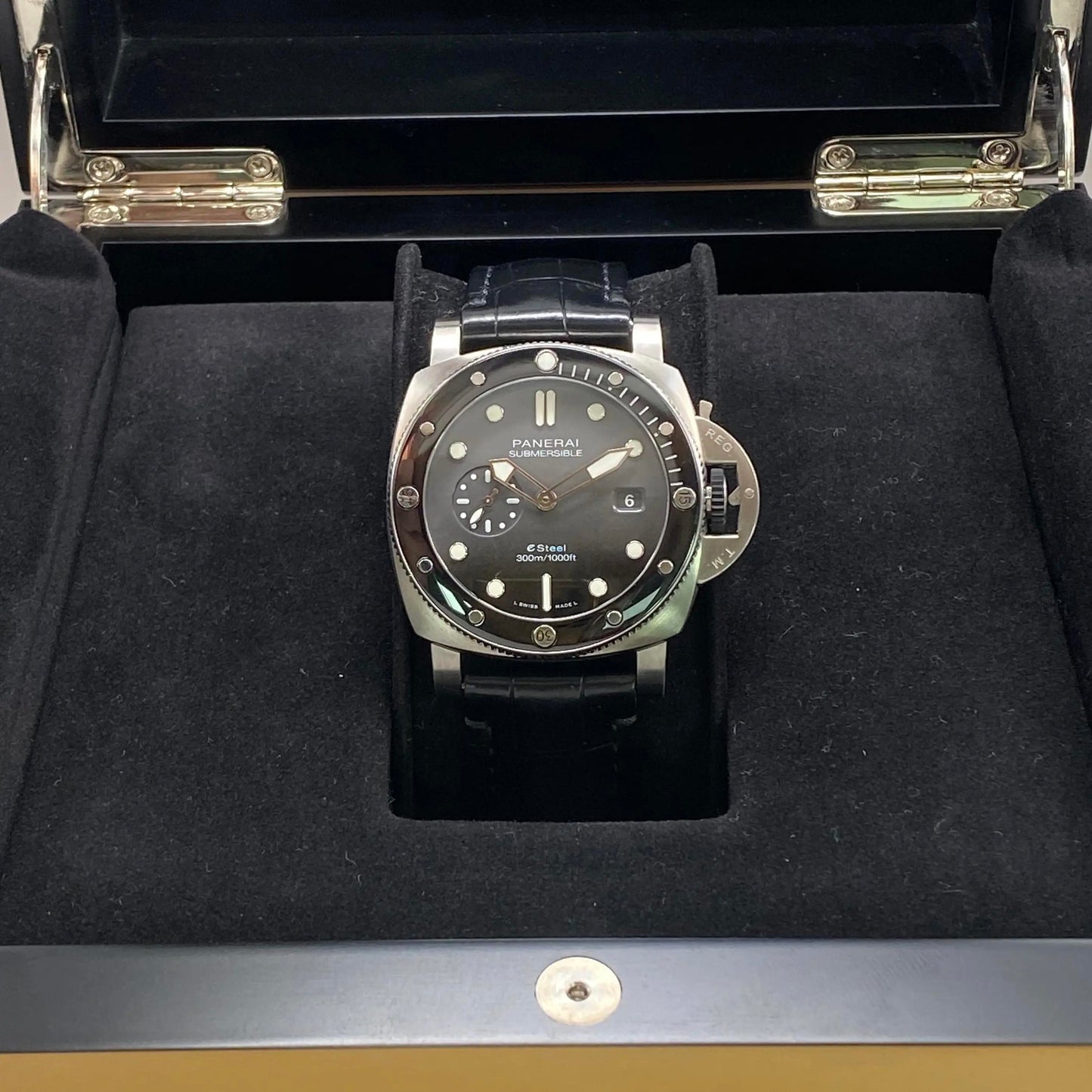 2nd image of Panerai Panerai Submersible QuarantaQuattro Wristwatch, PreOwned condition