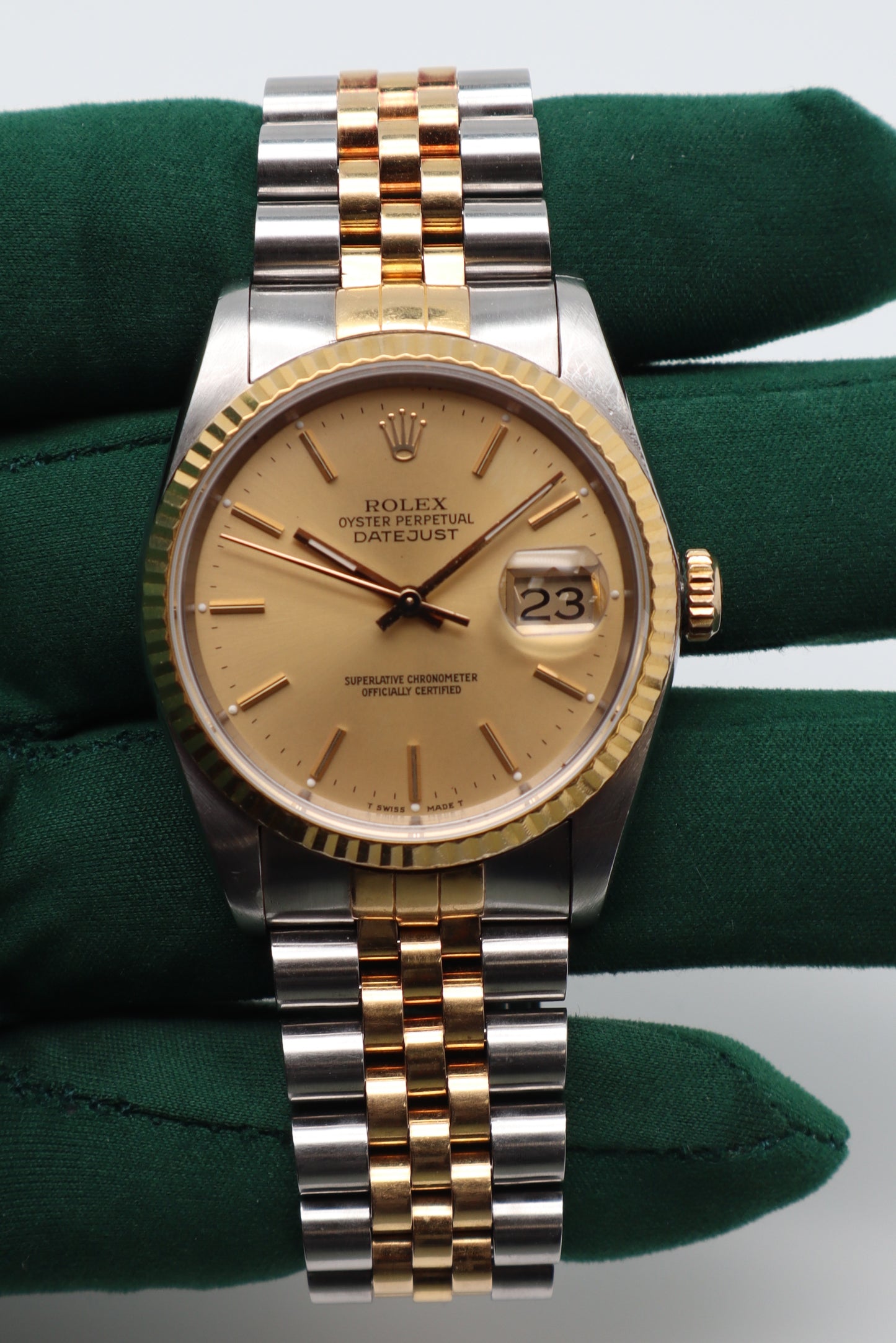 2nd image of Rolex Rolex datejust 16233 Wristwatch, PreOwned condition