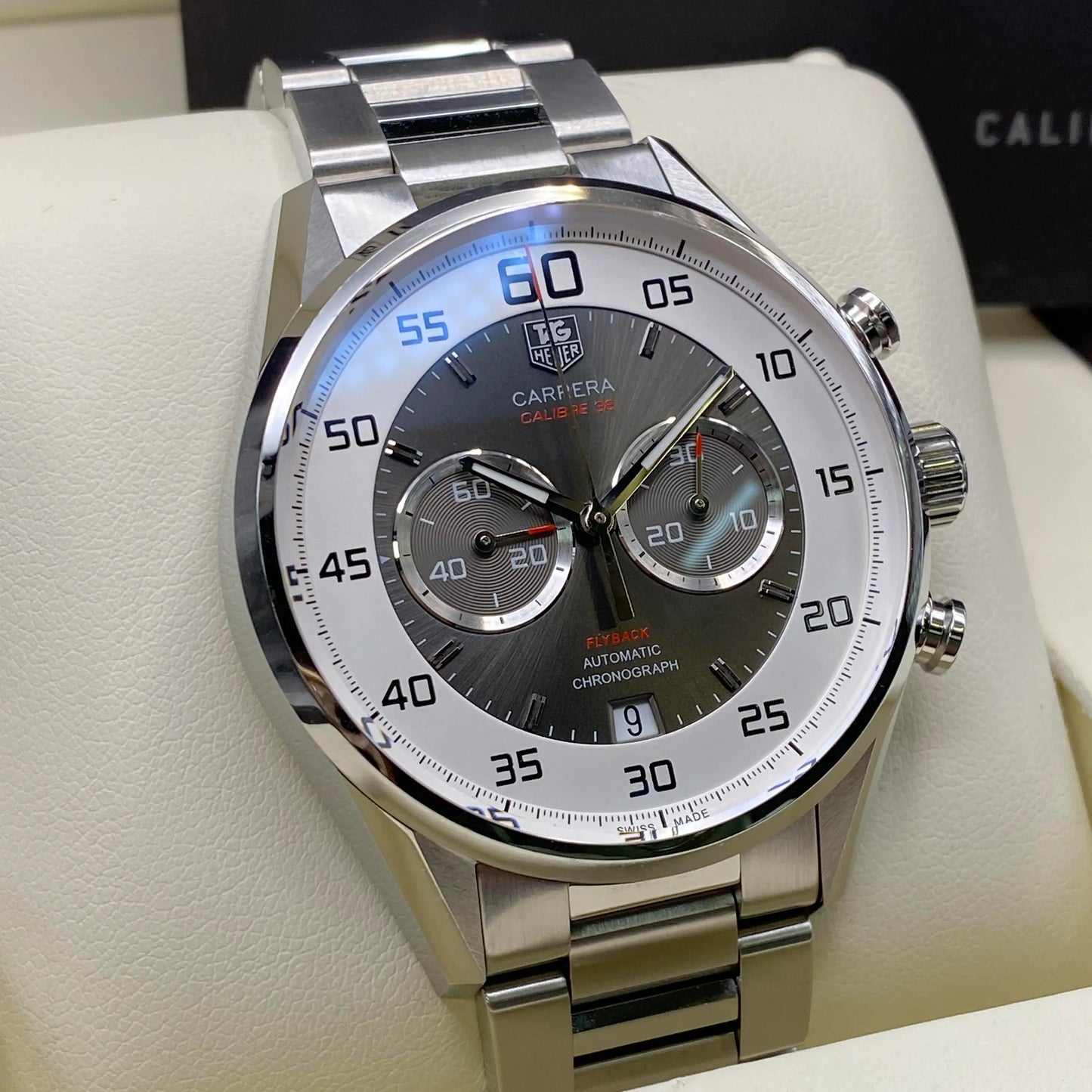 2nd image of TAG Heuer TAG Heuer Carrera Wristwatch, PreOwned condition