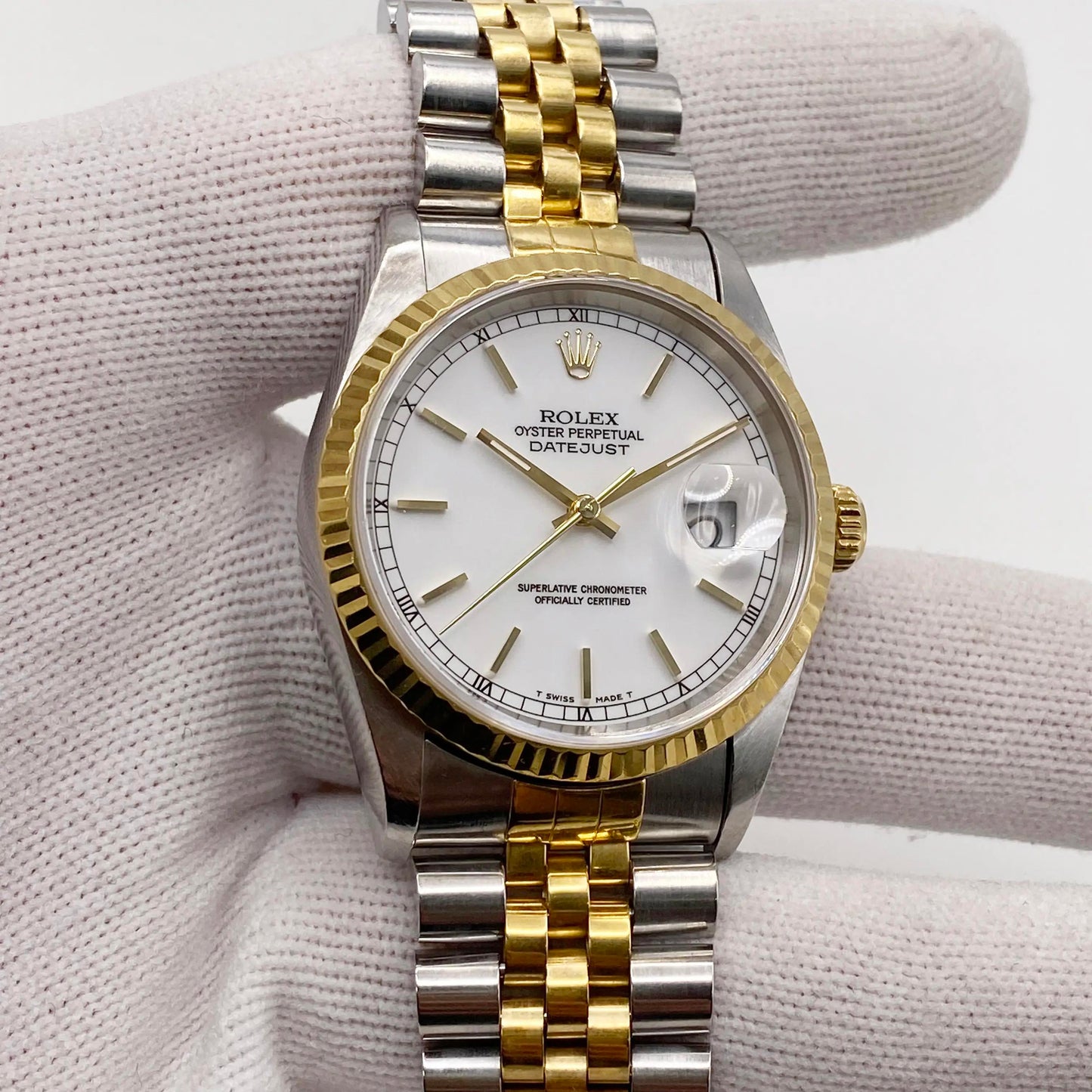 2nd image of Rolex Rolex Datejust 16233 Wristwatch, PreOwned condition