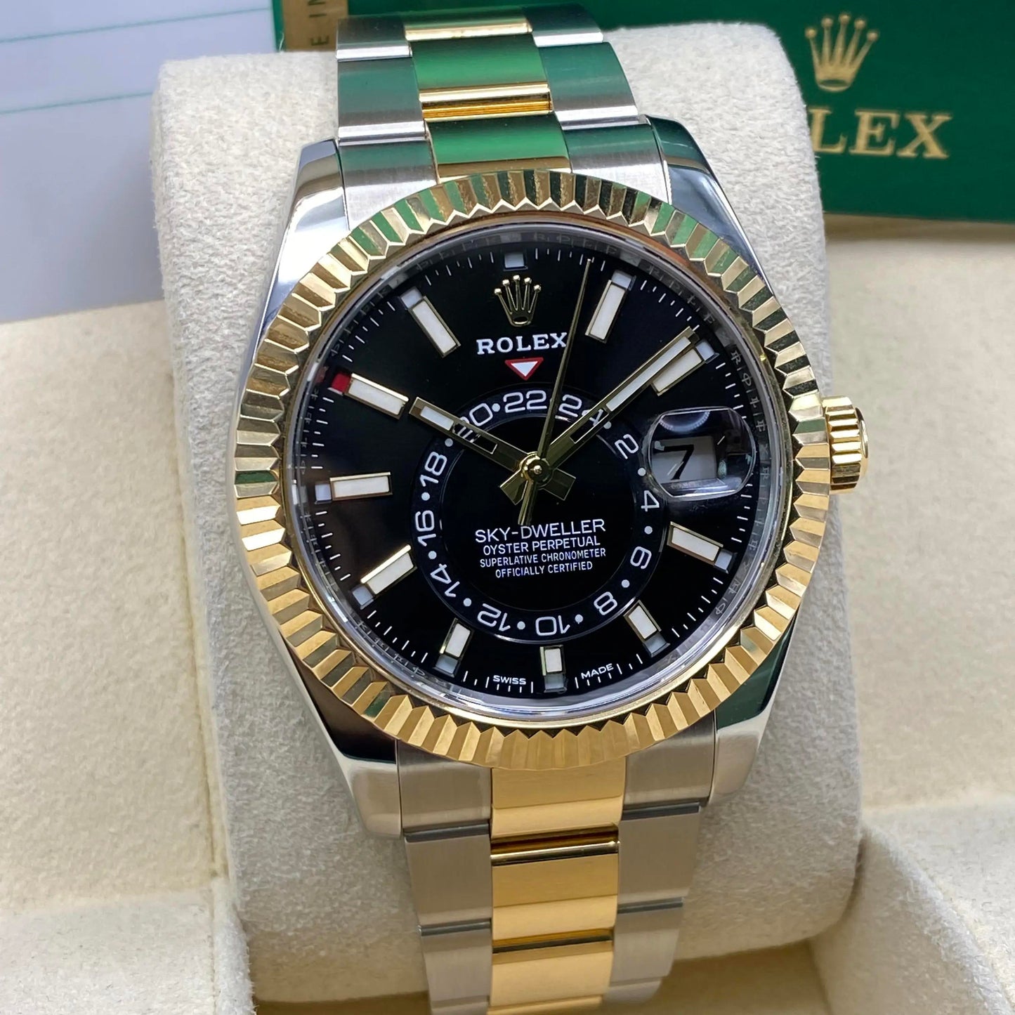 2nd image of Rolex Rolex Sky-Dweller 326933 Wristwatch, PreOwned condition