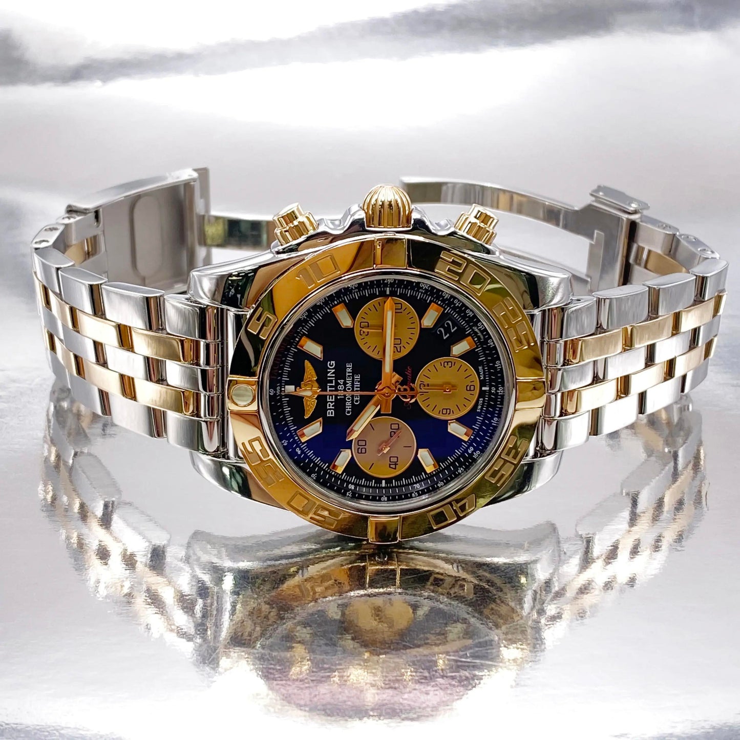 2nd image of Breitling Breitling Chronomat Wristwatch, PreOwned condition