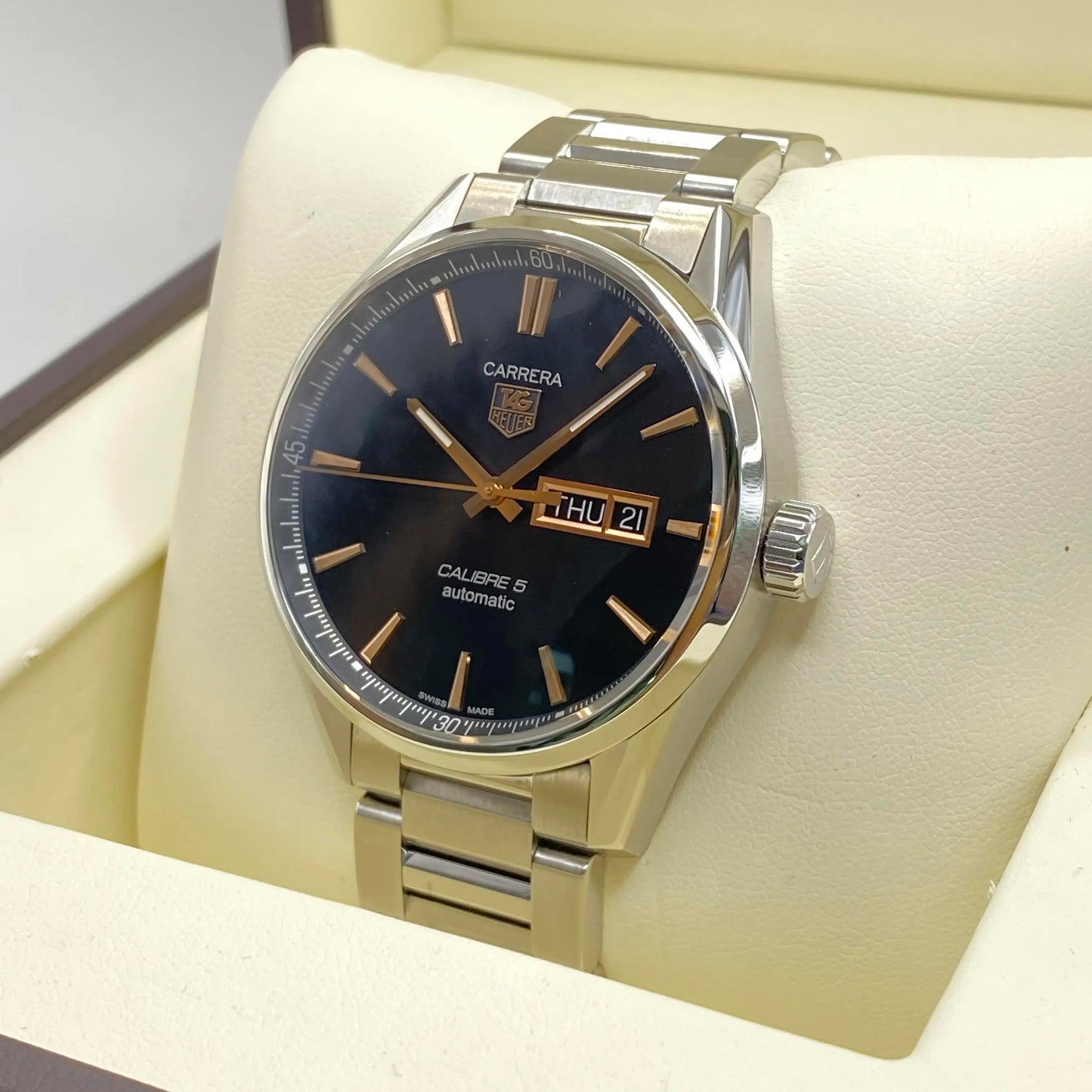 2nd image of TAG Heuer TAG Heuer Carrera Wristwatch, PreOwned condition