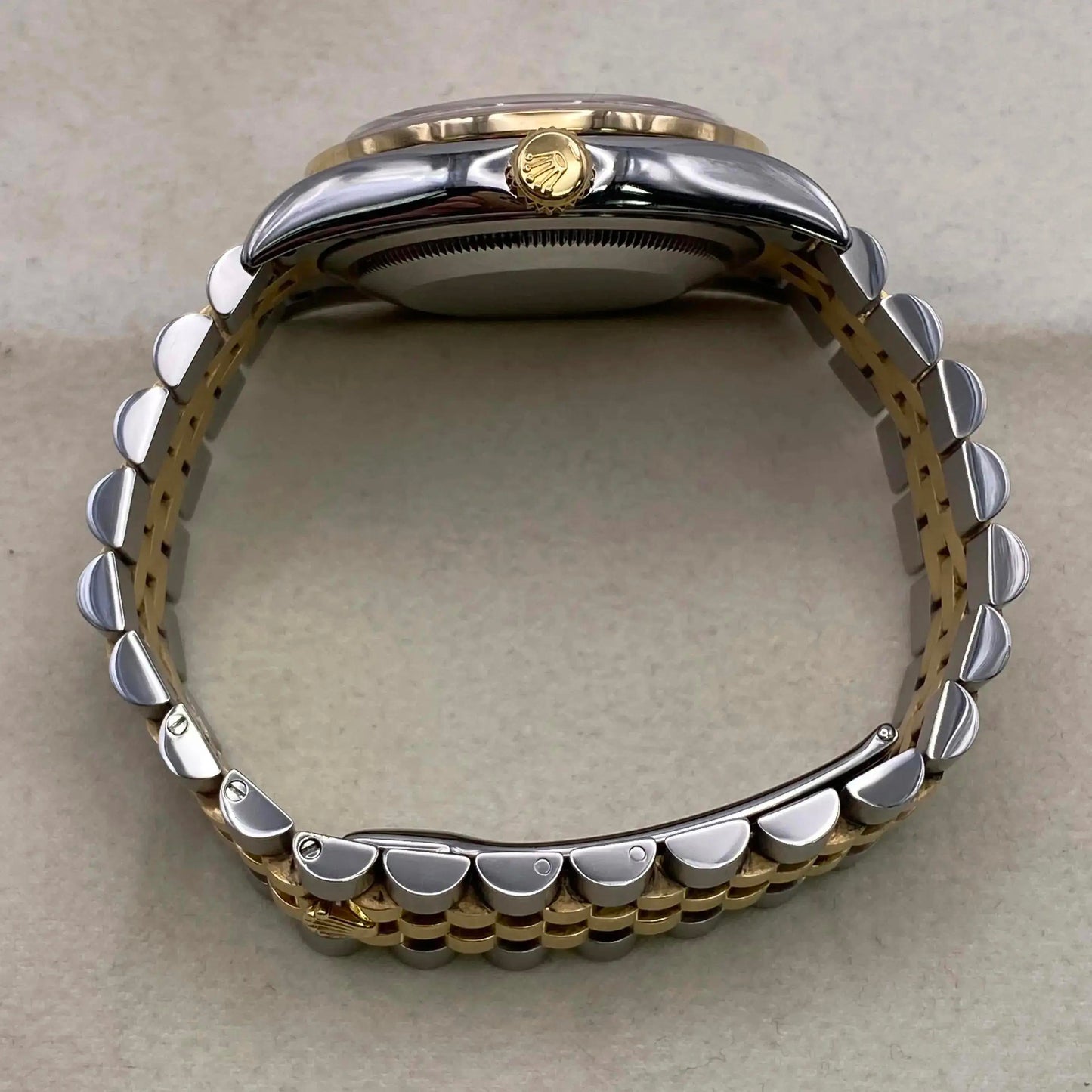 2nd image of Rolex Rolex Datejust 116233 Wristwatch, PreOwned condition