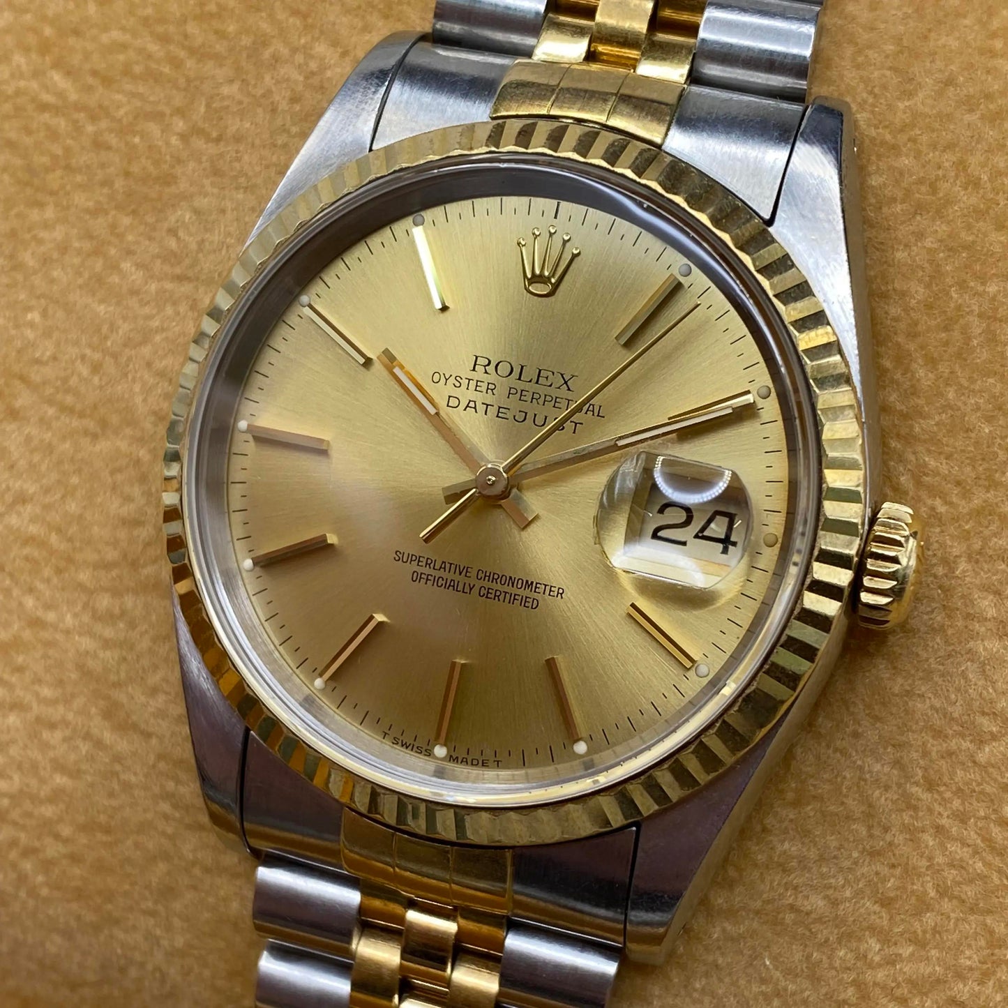 2nd image of Rolex Rolex Datejust 16233 Wristwatch, PreOwned condition
