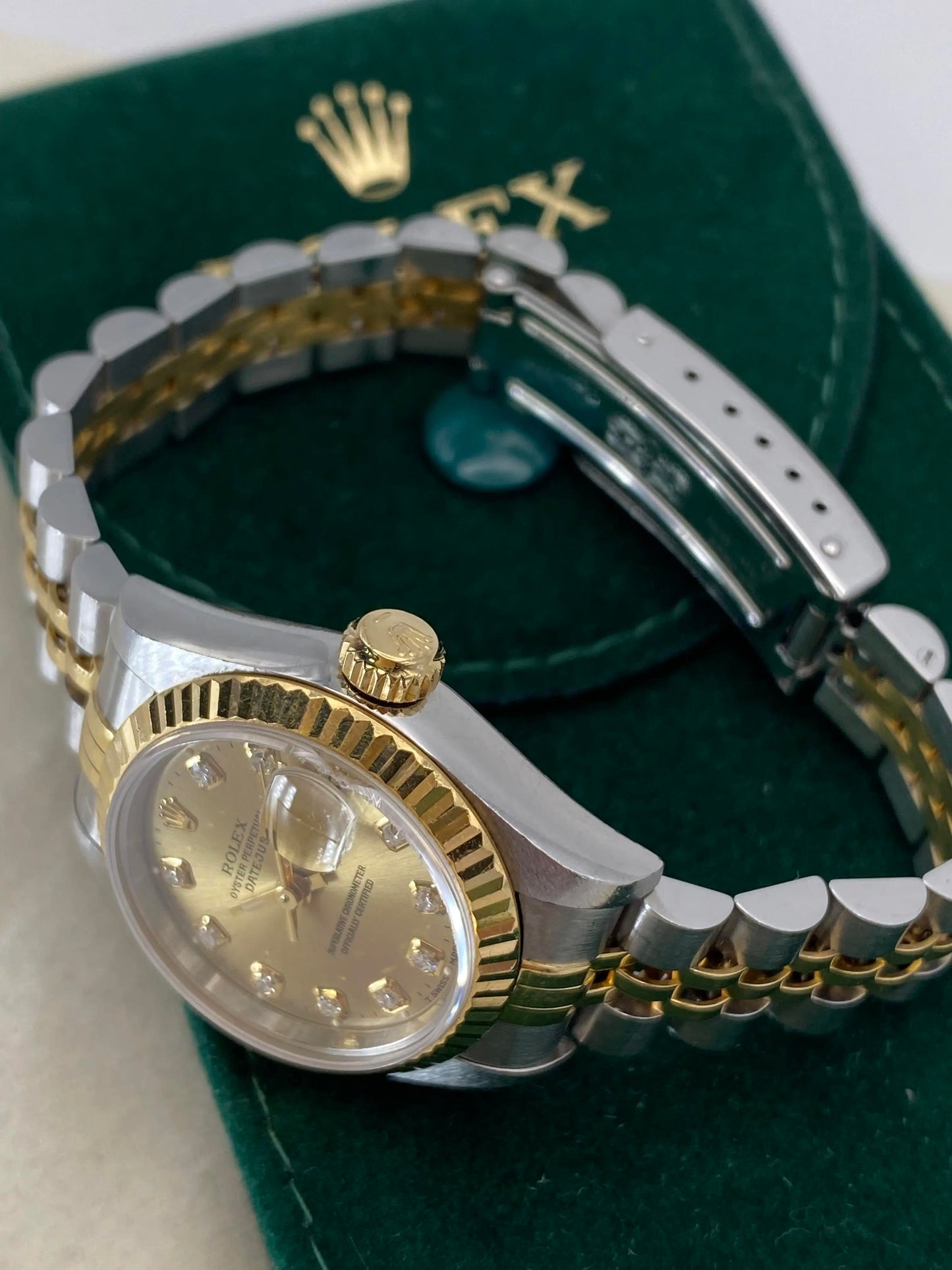 2nd image of Rolex Rolex Datejust 69173 Wristwatch, PreOwned condition