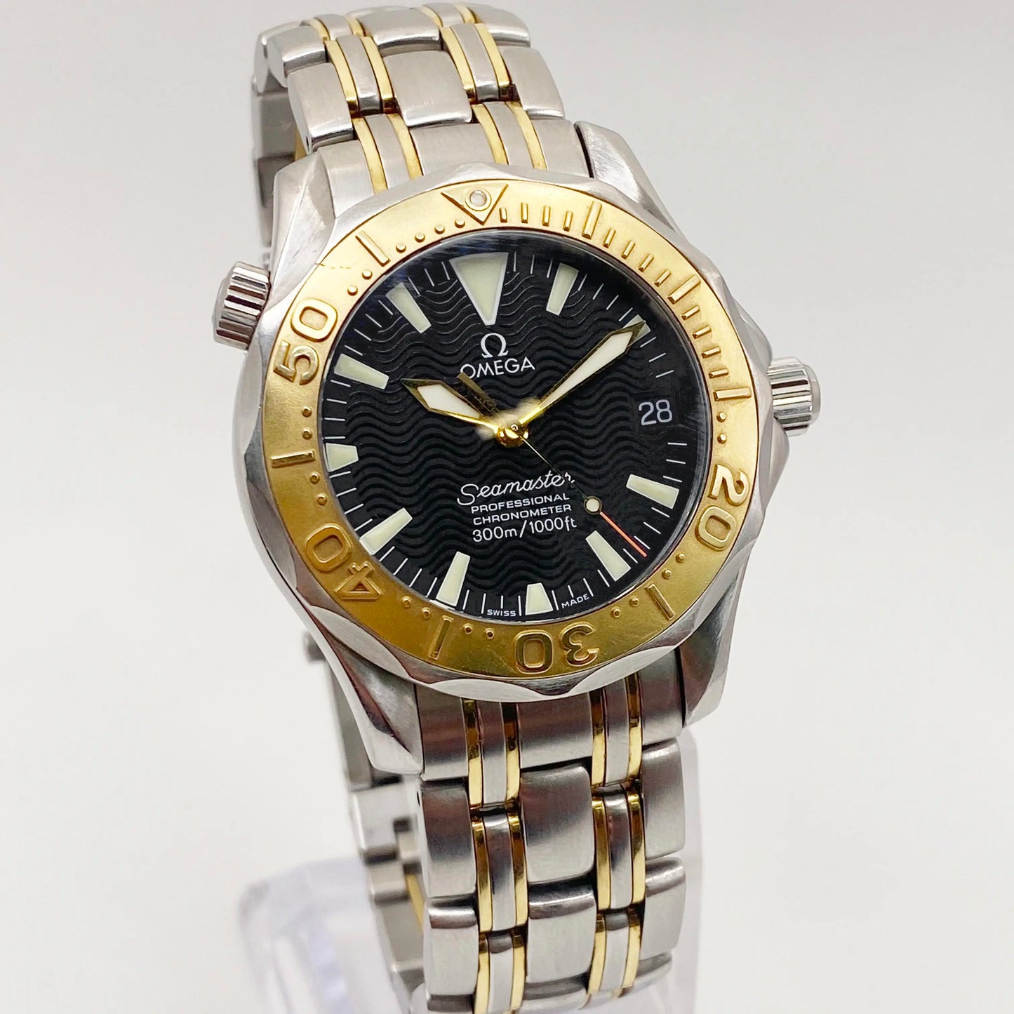 3rd image of OMEGA Omega Seamaster Wristwatch, PreOwned condition