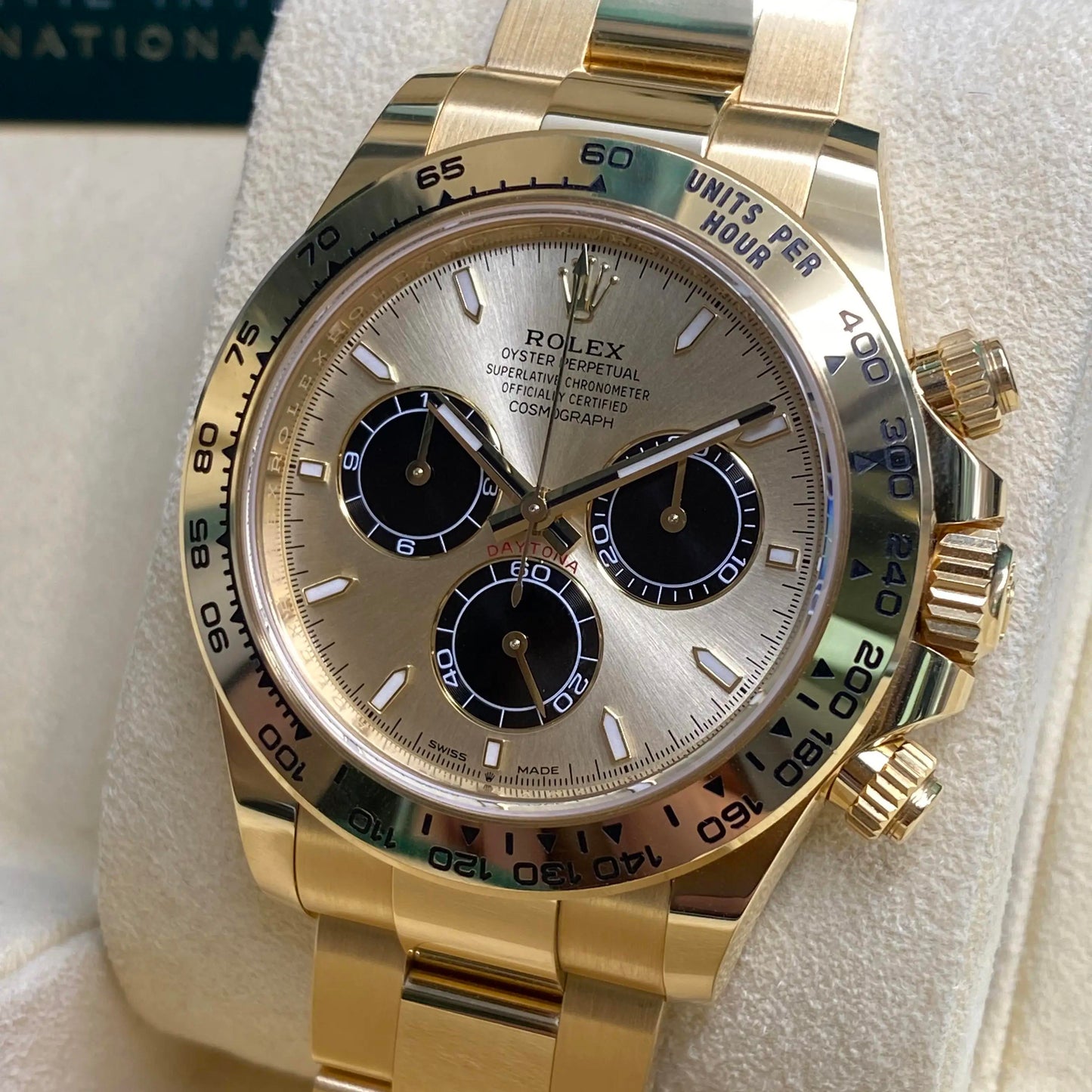 3rd image of Rolex Rolex Cosmograph Daytona Wristwatch, PreOwned condition