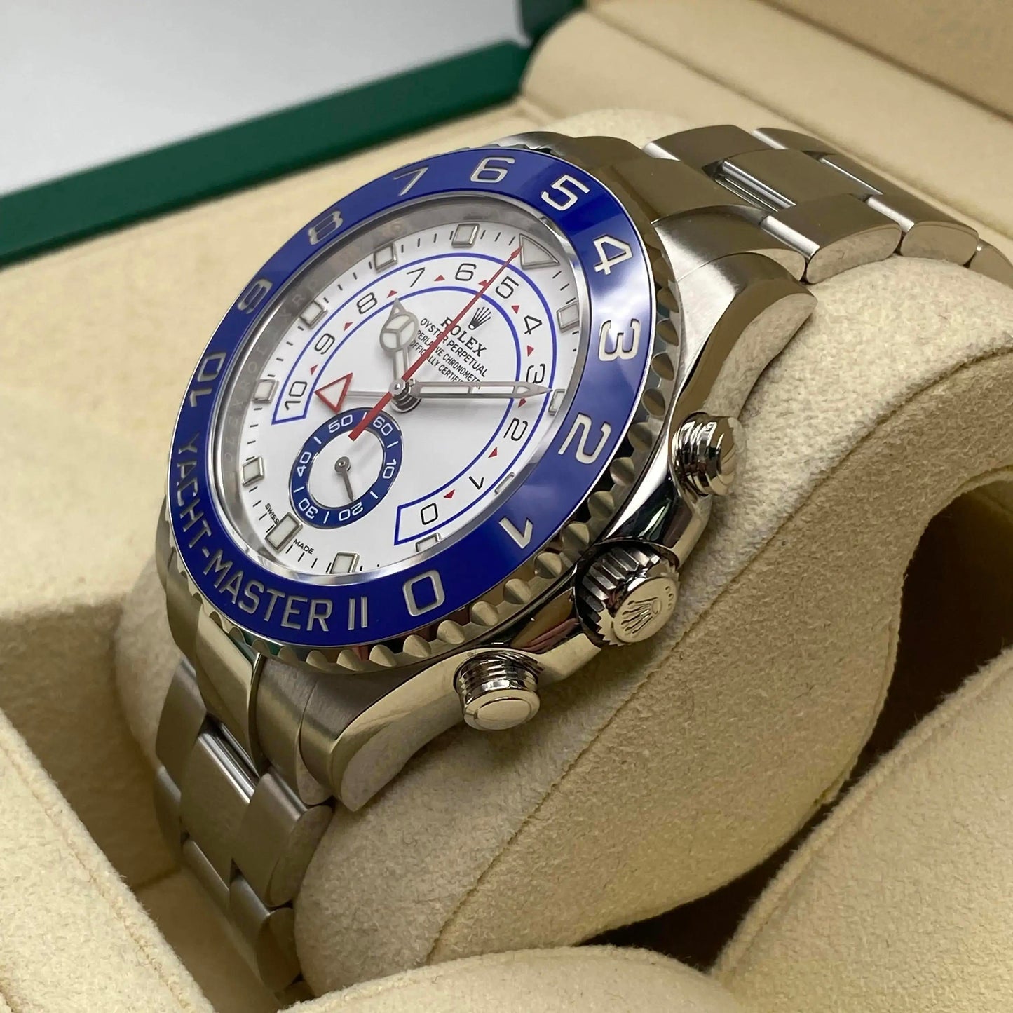 3rd image of Rolex Rolex Yacht-Master 116680 Wristwatch, DisplayModel condition
