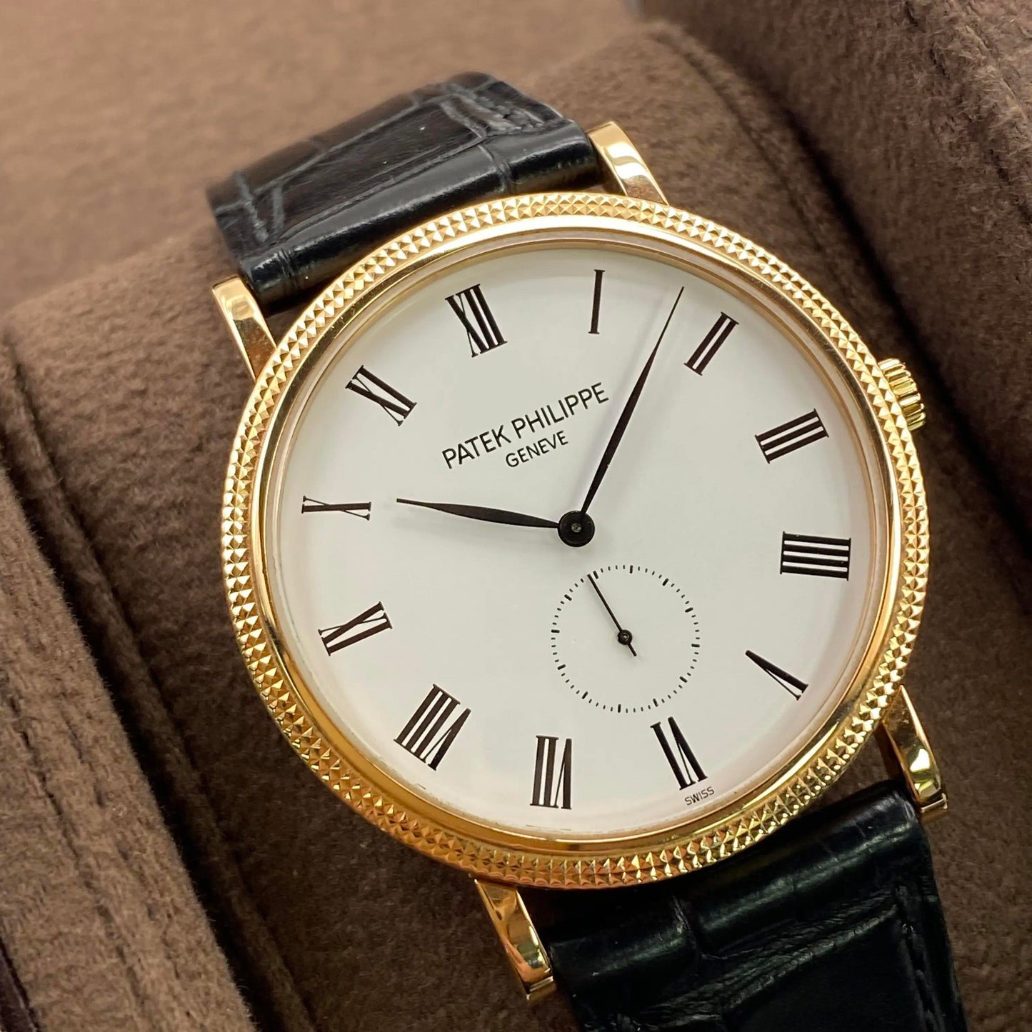 3rd image of Patek Philippe Patek Philippe Calatrava Wristwatch, PreOwned condition