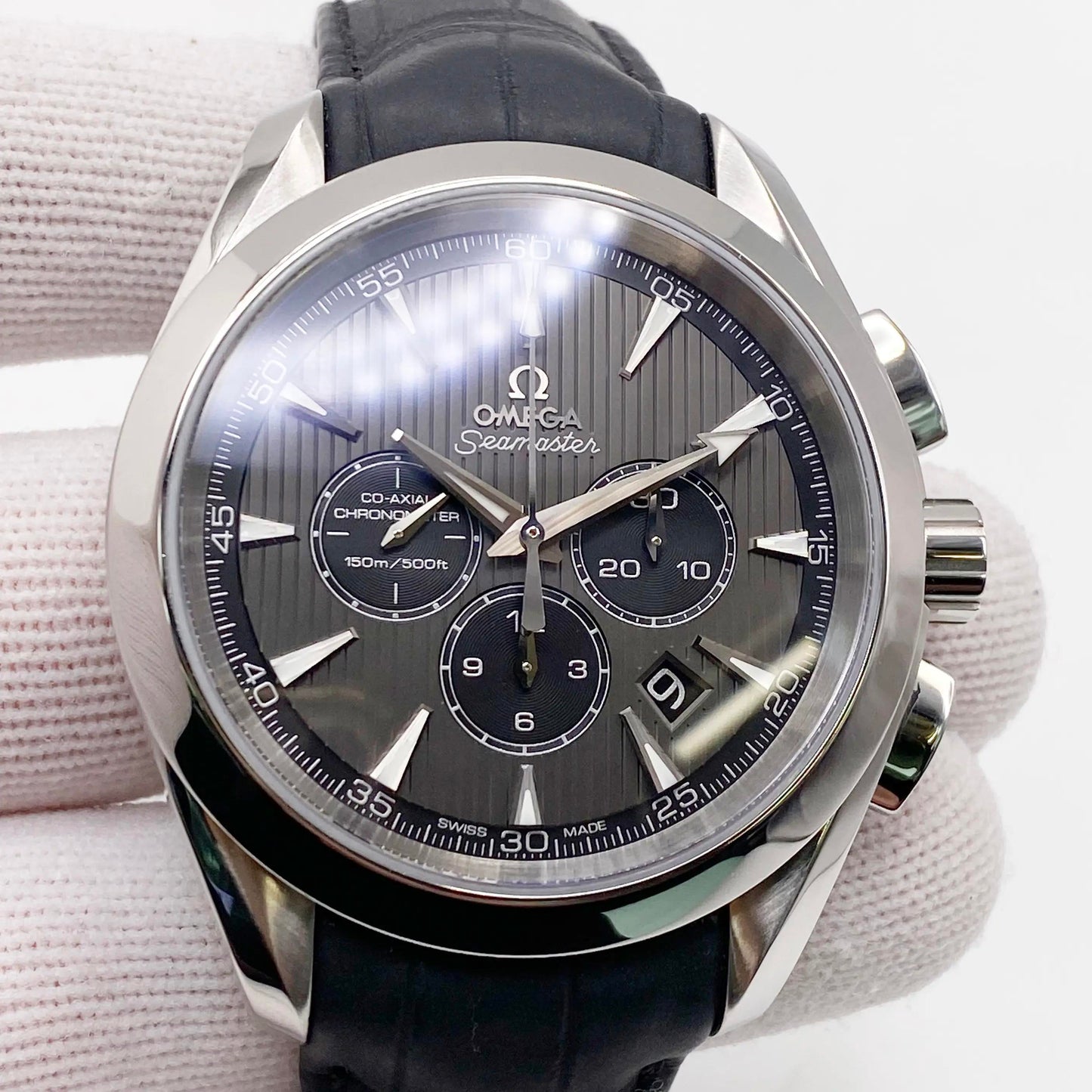 3rd image of OMEGA Omega Seamaster Aqua Terra Wristwatch, PreOwned condition