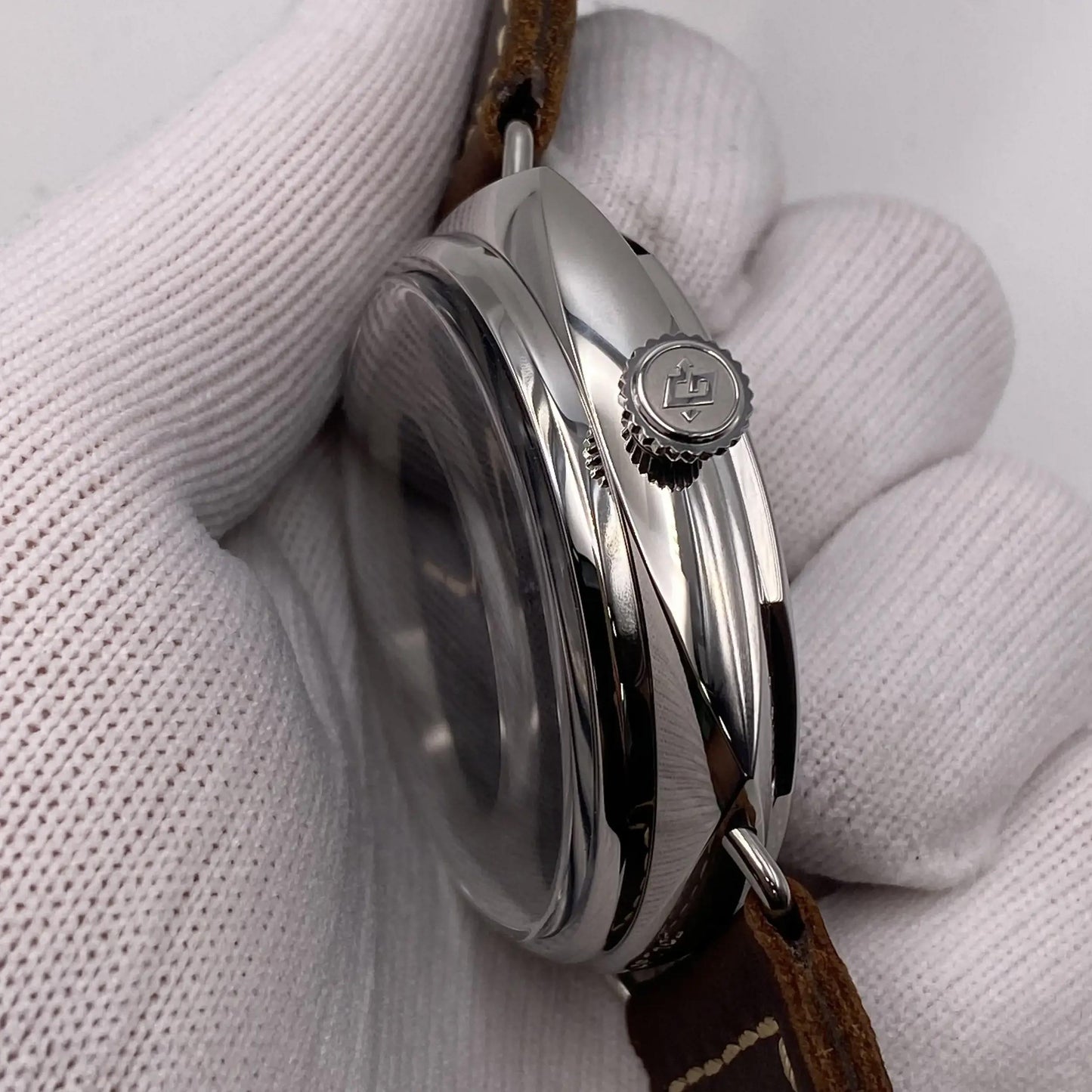 3rd image of Panerai Panerai Radiomir Wristwatch, DisplayModel condition