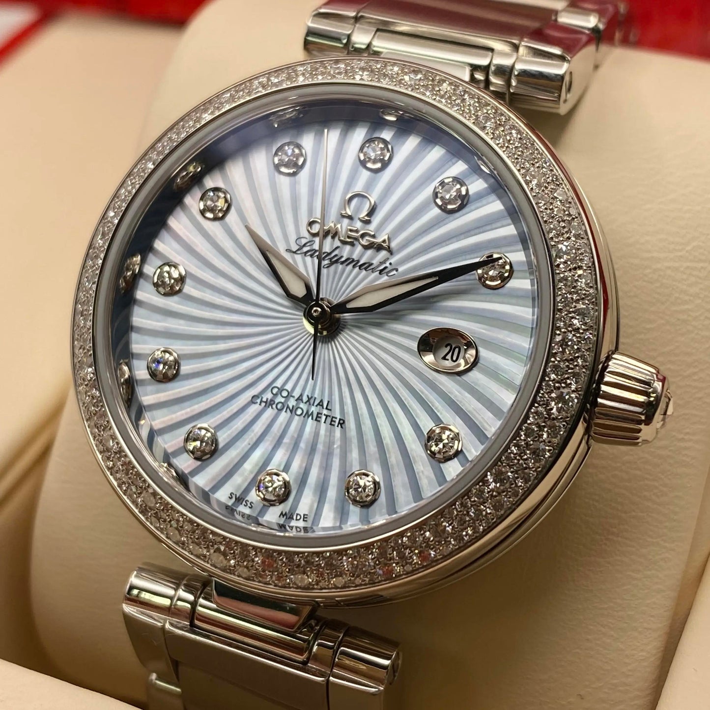 3rd image of OMEGA Omega De Ville Ladymatic Wristwatch, DisplayModel condition