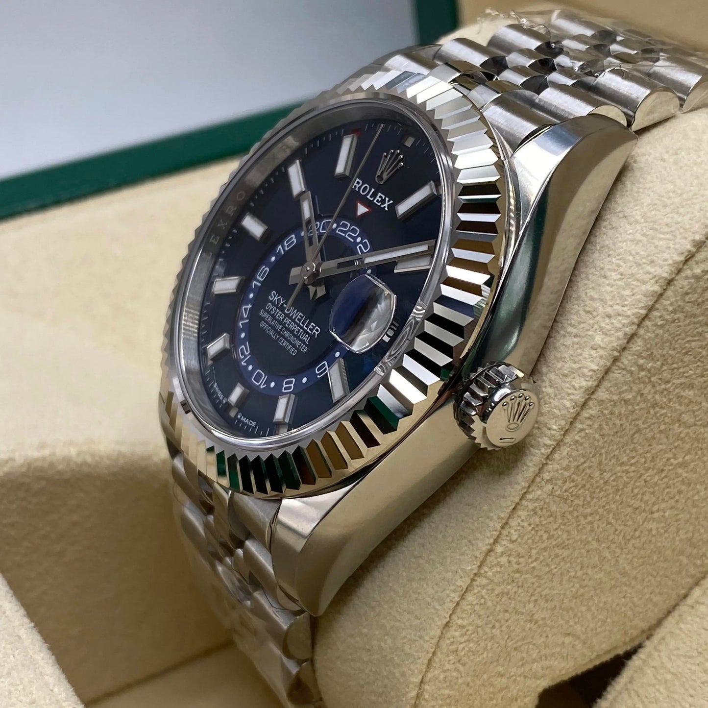 4th image of Rolex Rolex Sky-Dweller 336934 Wristwatch, Unworn condition