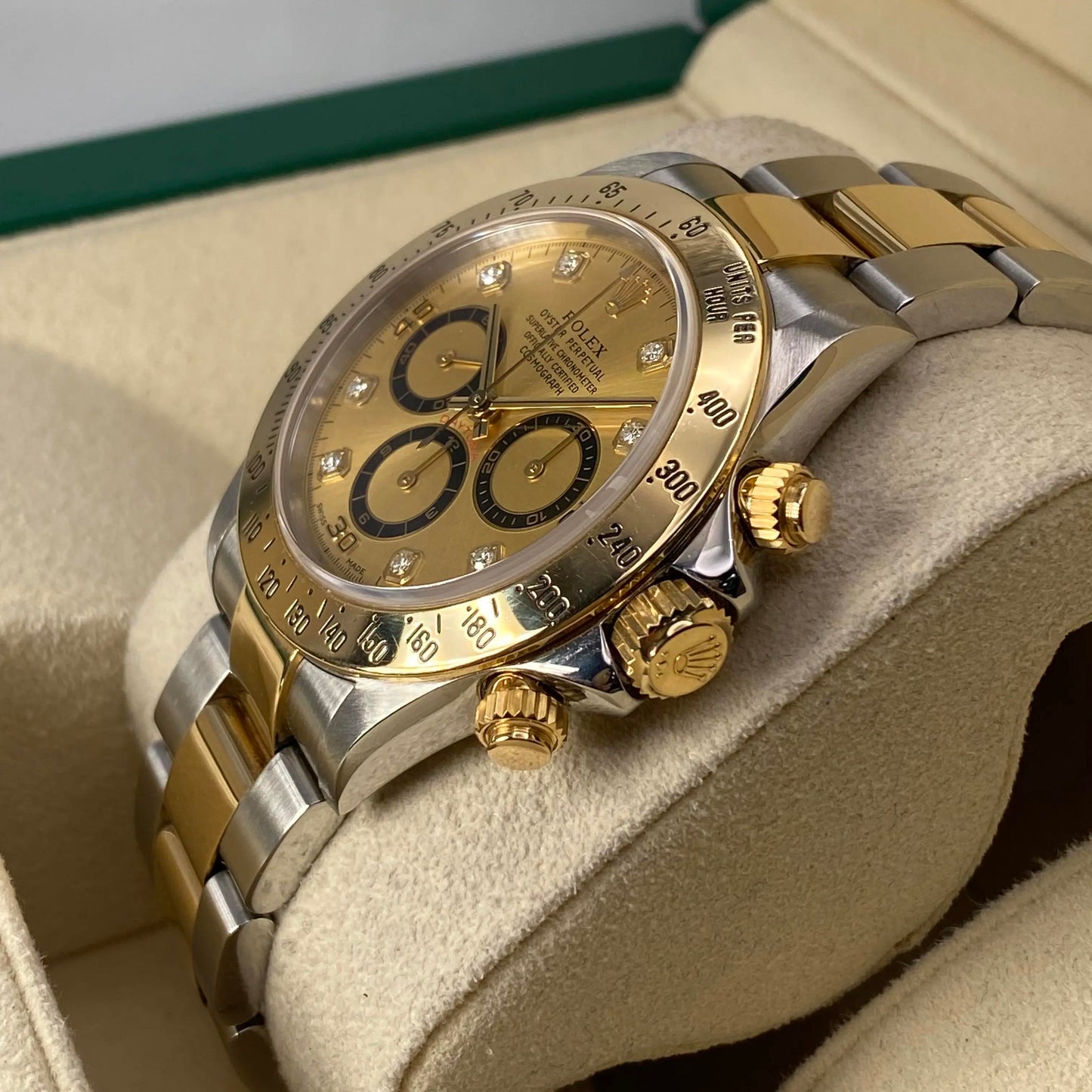 4th image of Rolex Rolex Daytona 16523 Wristwatch, PreOwned condition