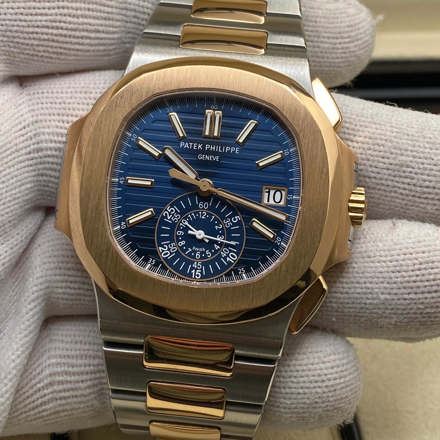 4th image of Patek Philippe Patek Philippe Nautilus Wristwatch, PreOwned condition