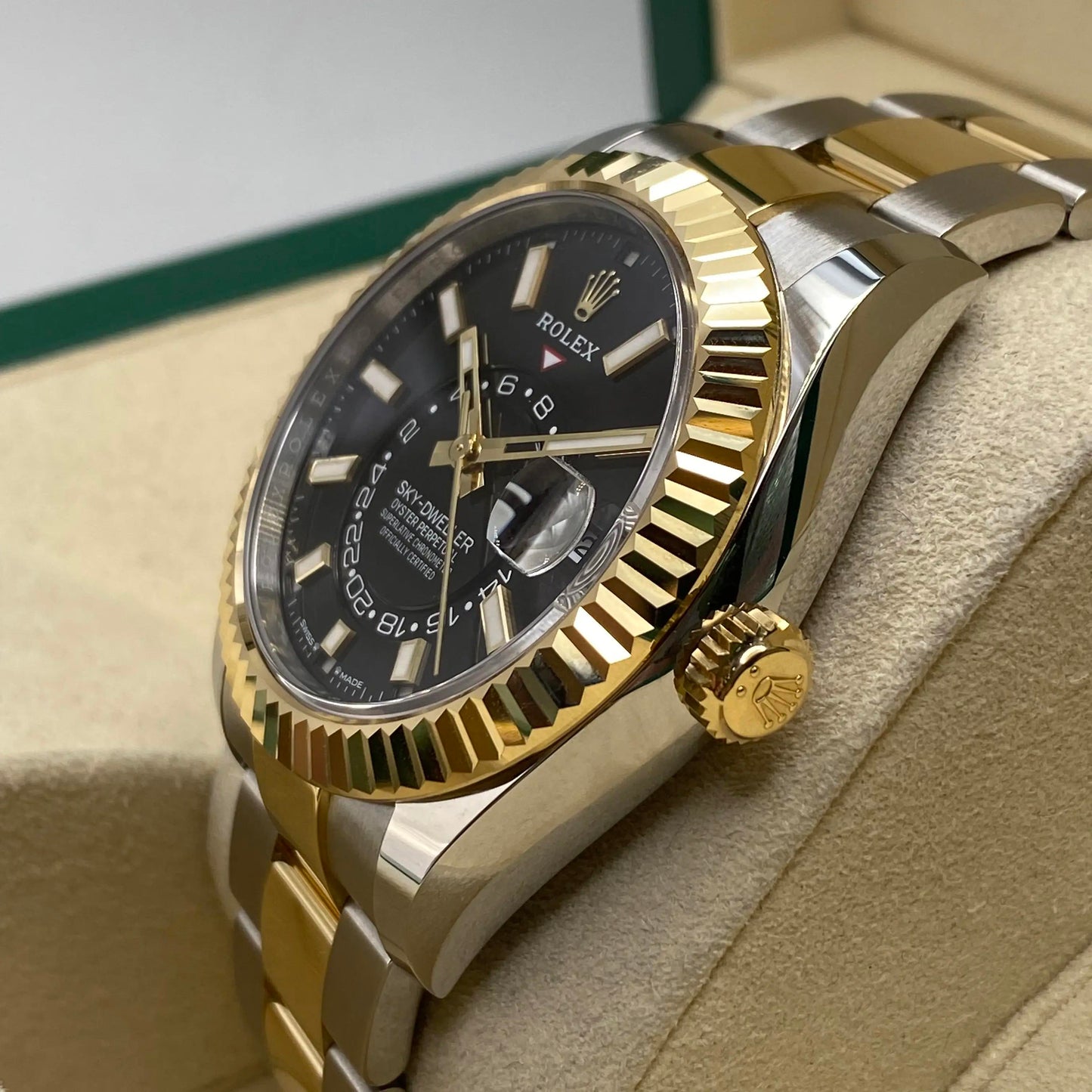 4th image of Rolex Rolex Sky-Dweller 336933 Wristwatch, Unworn condition
