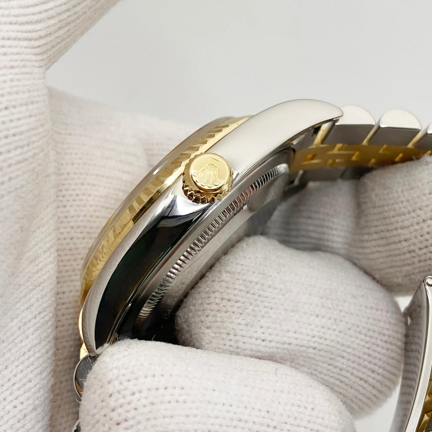 4th image of Rolex Rolex Datejust 116233 Wristwatch, PreOwned condition