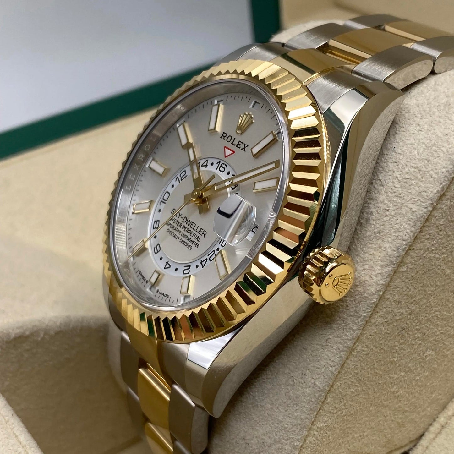4th image of Rolex Rolex Sky-Dweller 336933 Wristwatch, Unworn condition