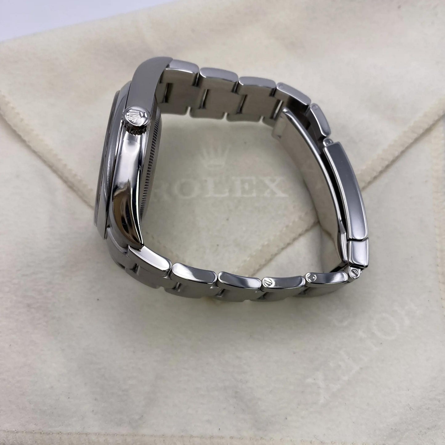 4th image of Rolex Rolex Oyster Perpetual 114300 Wristwatch, PreOwned condition