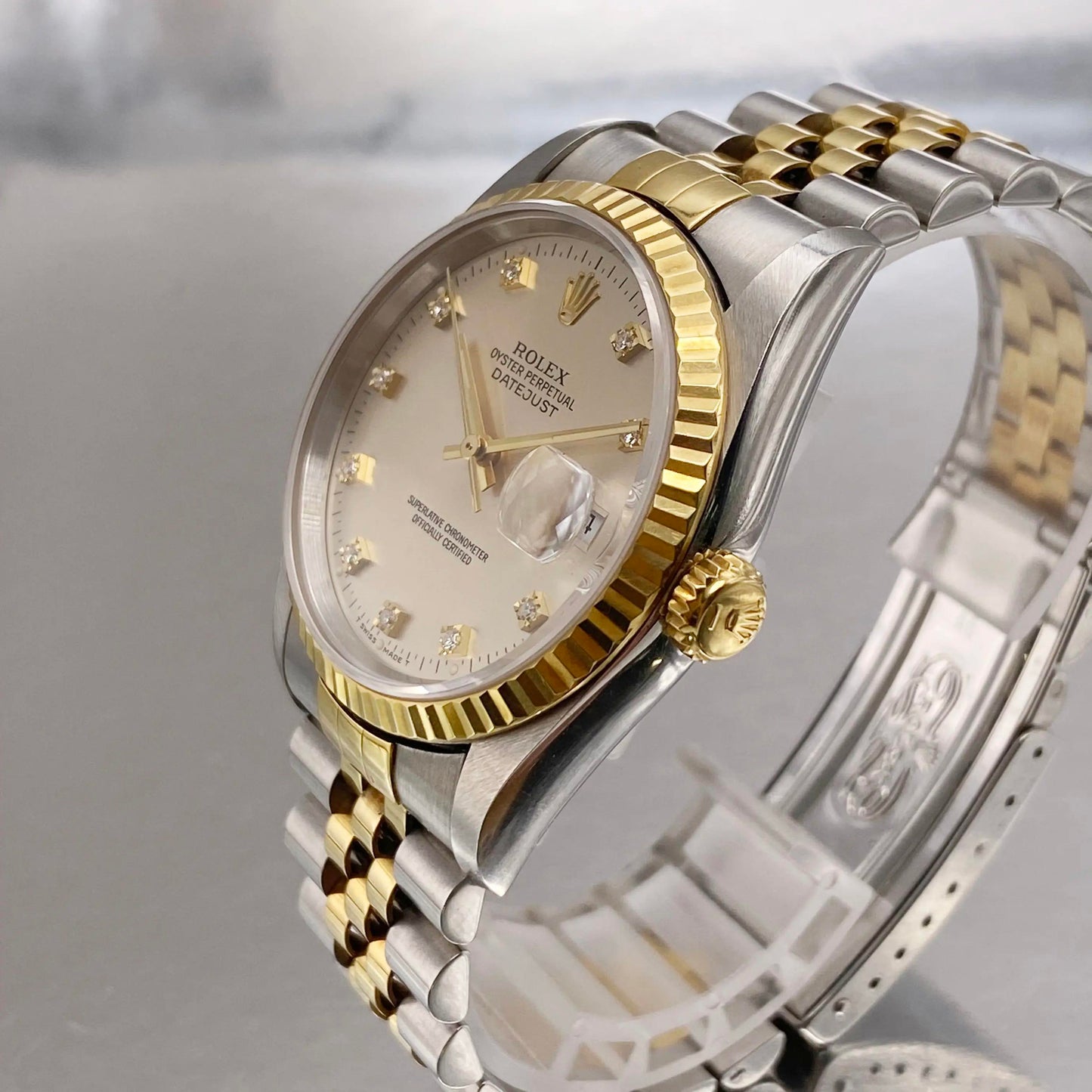 4th image of Rolex Rolex Datejust 16233 Wristwatch, PreOwned condition