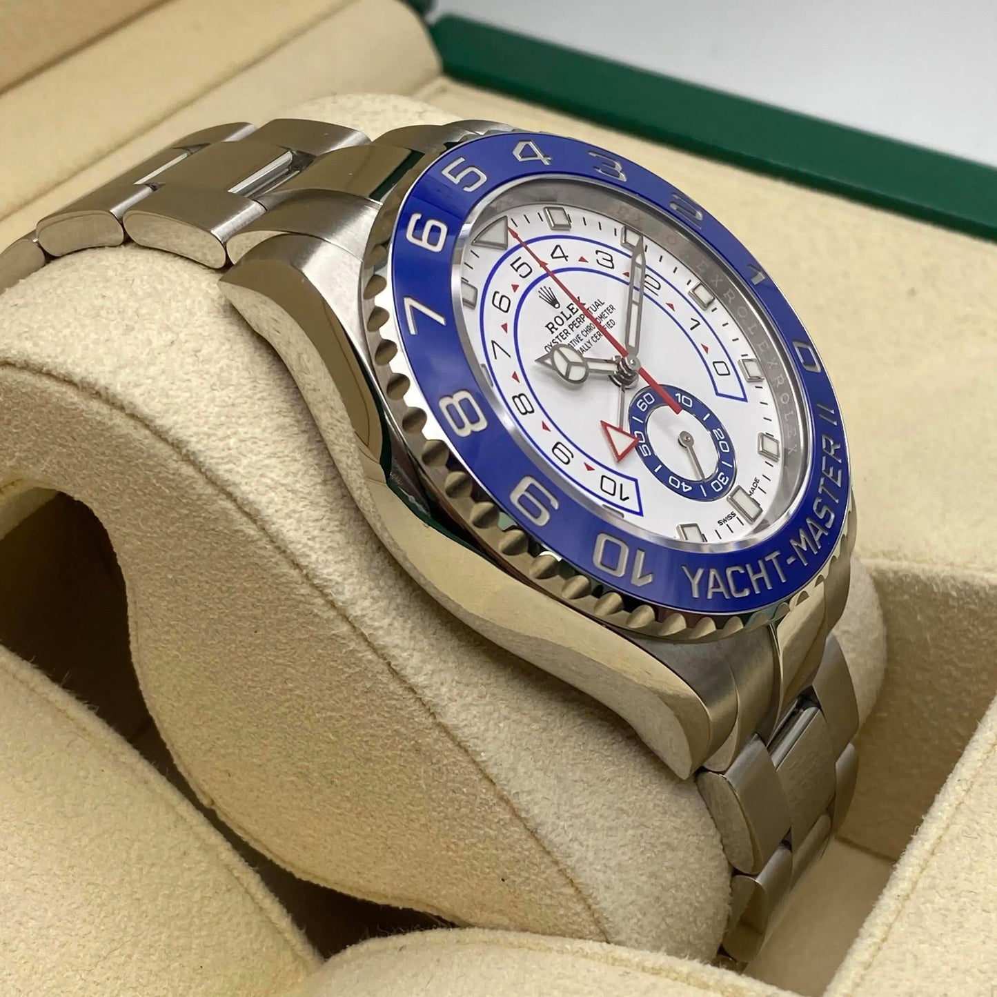 4th image of Rolex Rolex Yacht-Master 116680 Wristwatch, DisplayModel condition