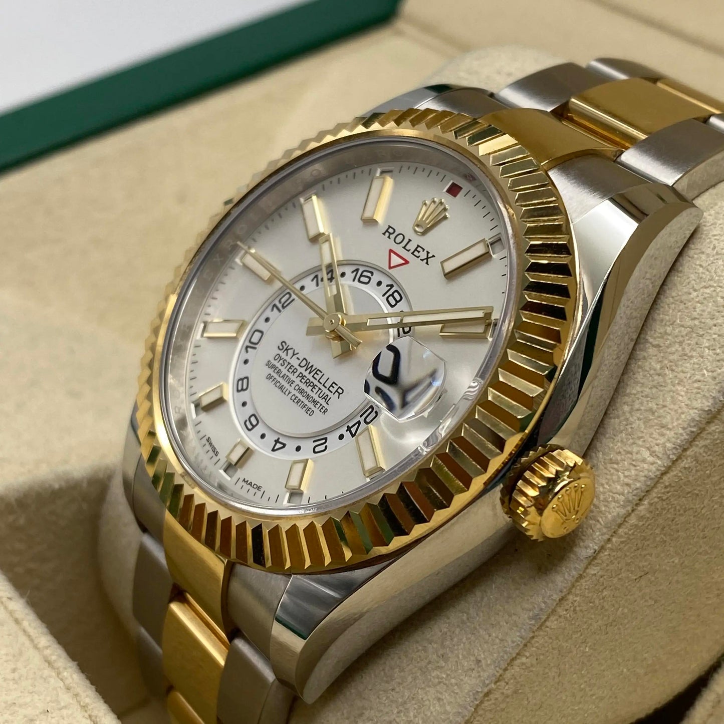 4th image of Rolex Rolex Sky-Dweller 326933 Wristwatch, PreOwned condition