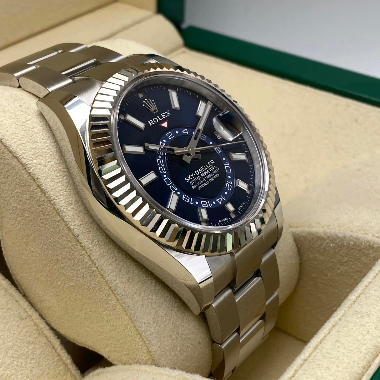 4th image of Rolex Rolex Sky-Dweller 326934 Wristwatch, PreOwned condition