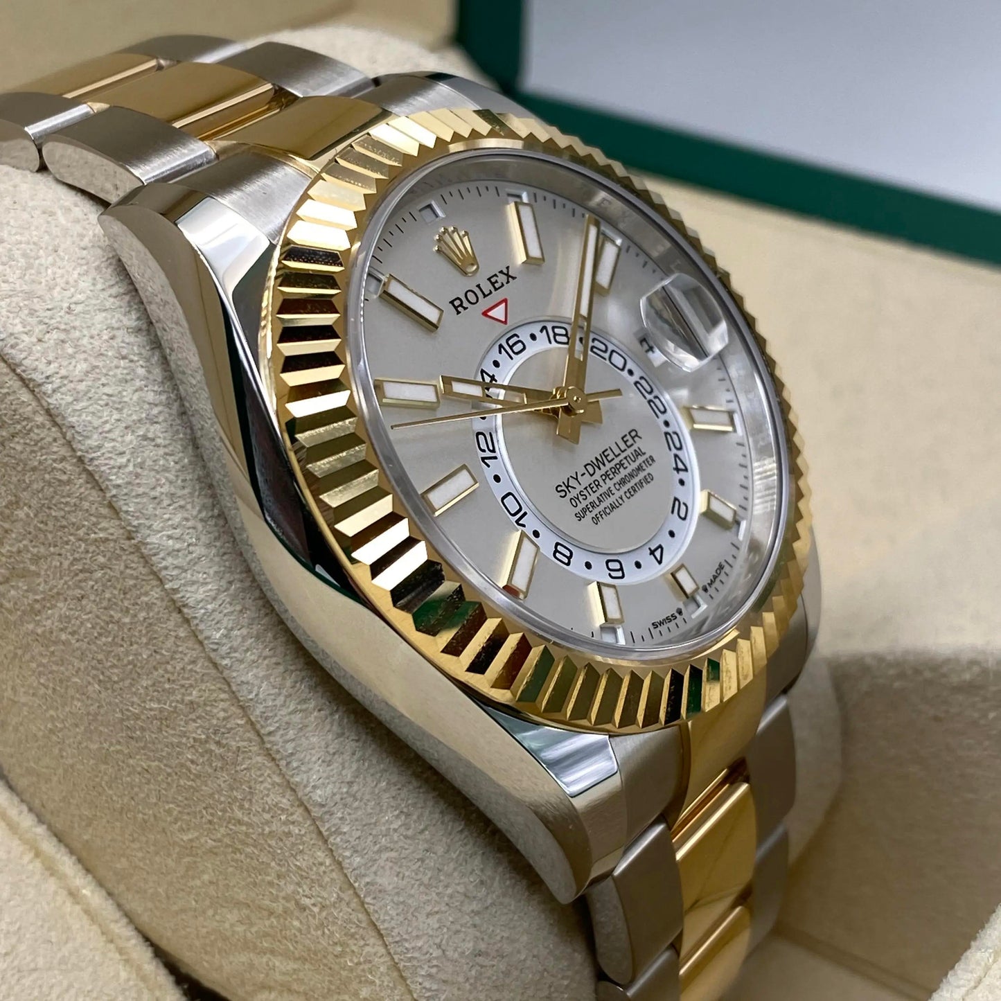 5th image of Rolex Rolex Sky-Dweller 336933 Wristwatch, Unworn condition