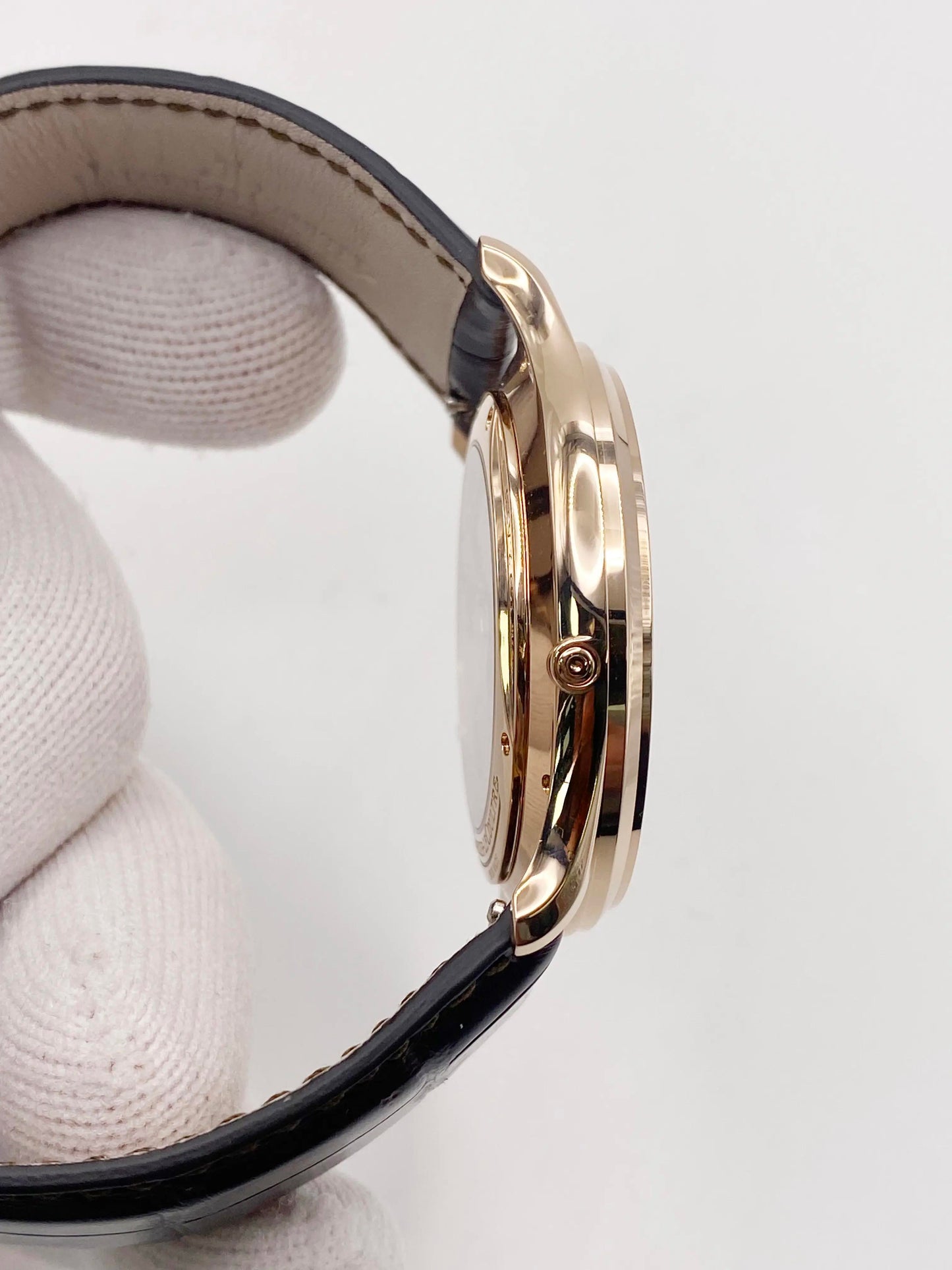 5th image of Jaeger-LeCoultre Jaeger-LeCoultre Master Wristwatch, PreOwned condition