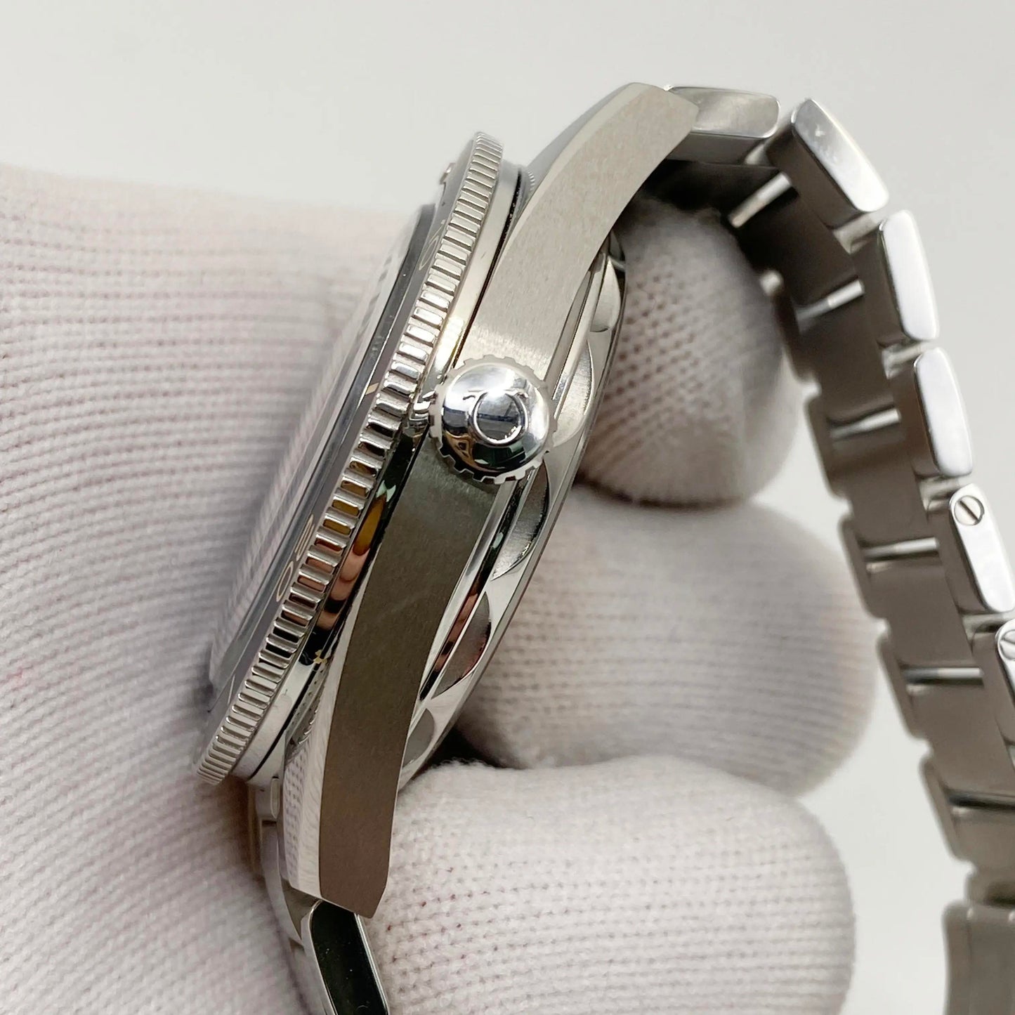 5th image of OMEGA Omega Seamaster 300 Wristwatch, Unworn condition