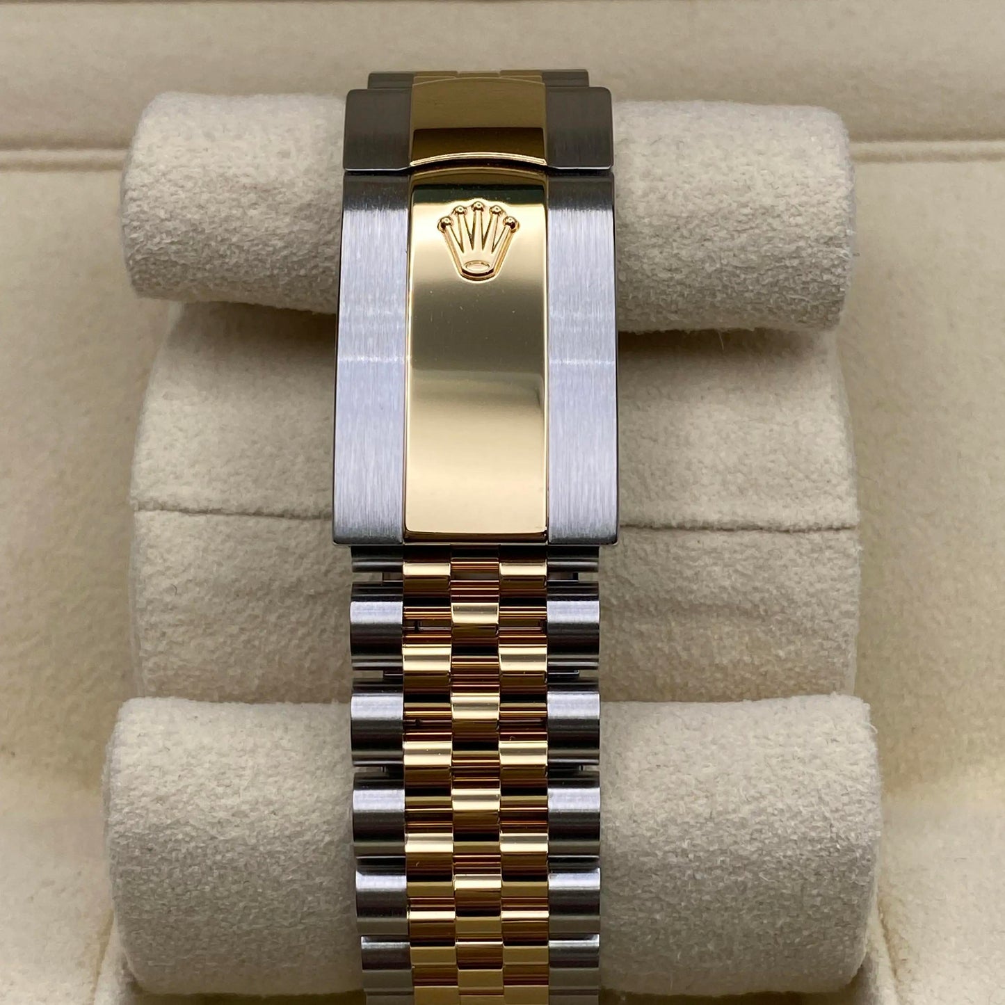 5th image of Rolex Rolex Datejust 126233 Wristwatch, Unworn condition