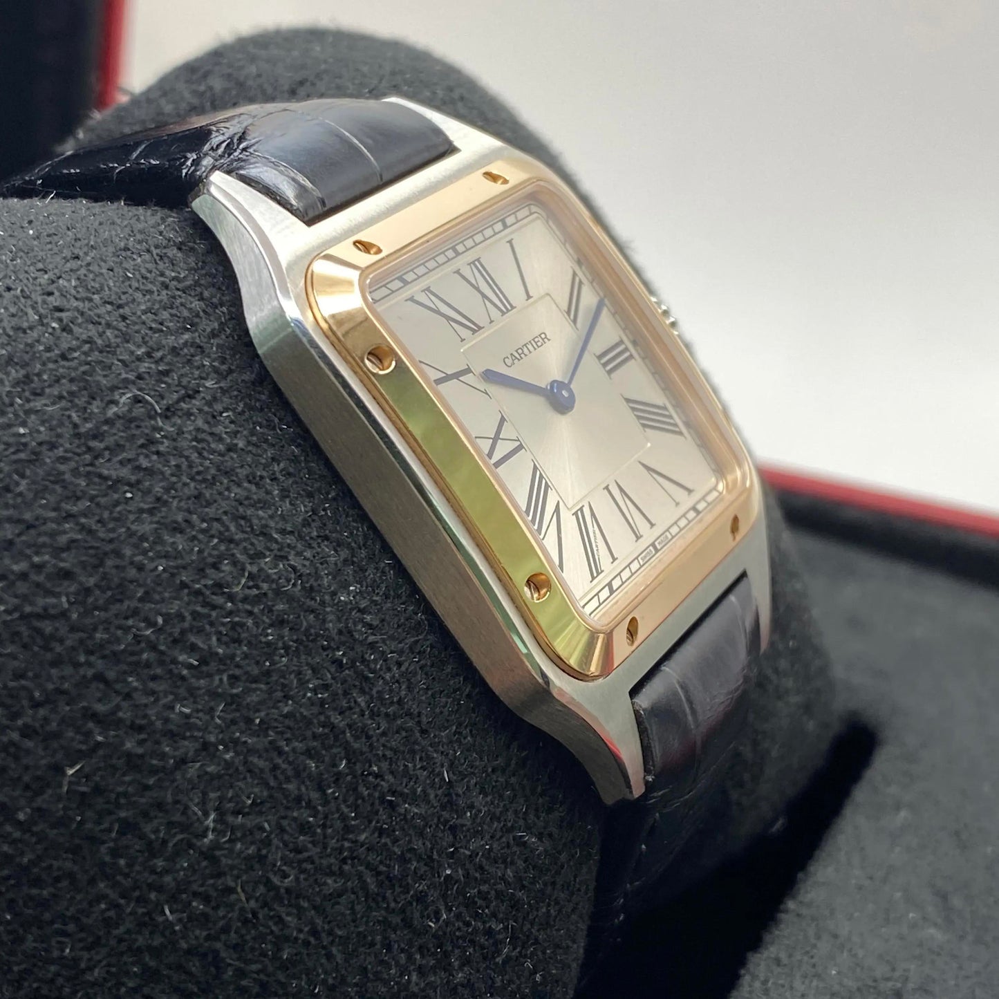 5th image of Cartier Cartier Santos Wristwatch, PreOwned condition