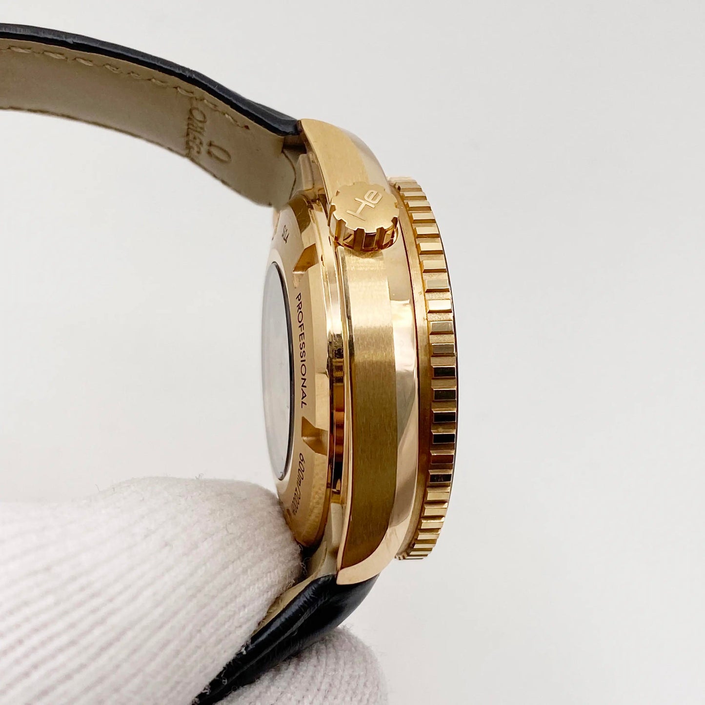 5th image of OMEGA Omega Seamaster Planet Ocean Wristwatch, PreOwned condition
