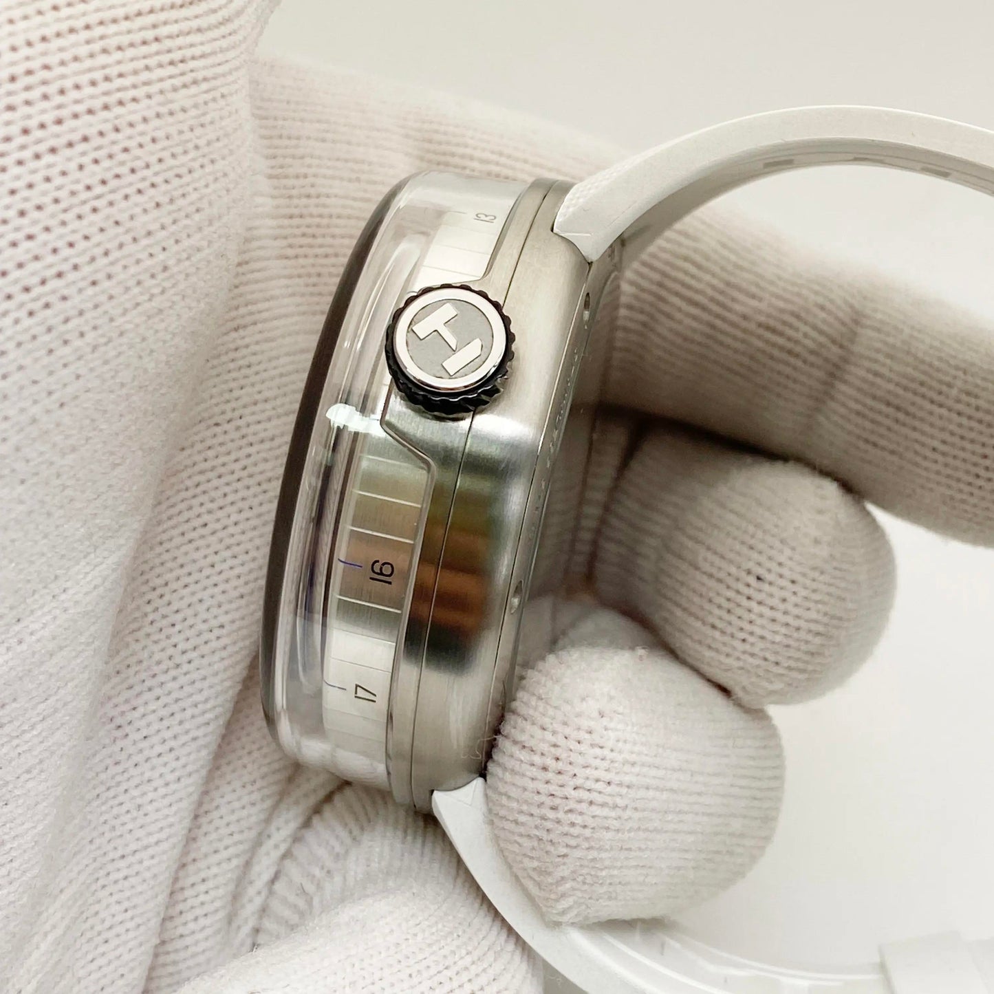 5th image of HYT HYT HO Wristwatch, Unworn condition