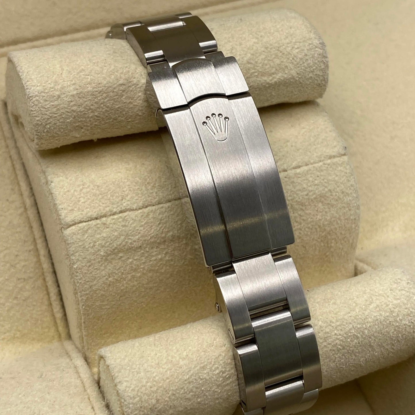 5th image of Rolex Rolex Oyster Perpetual Wristwatch, Unworn condition