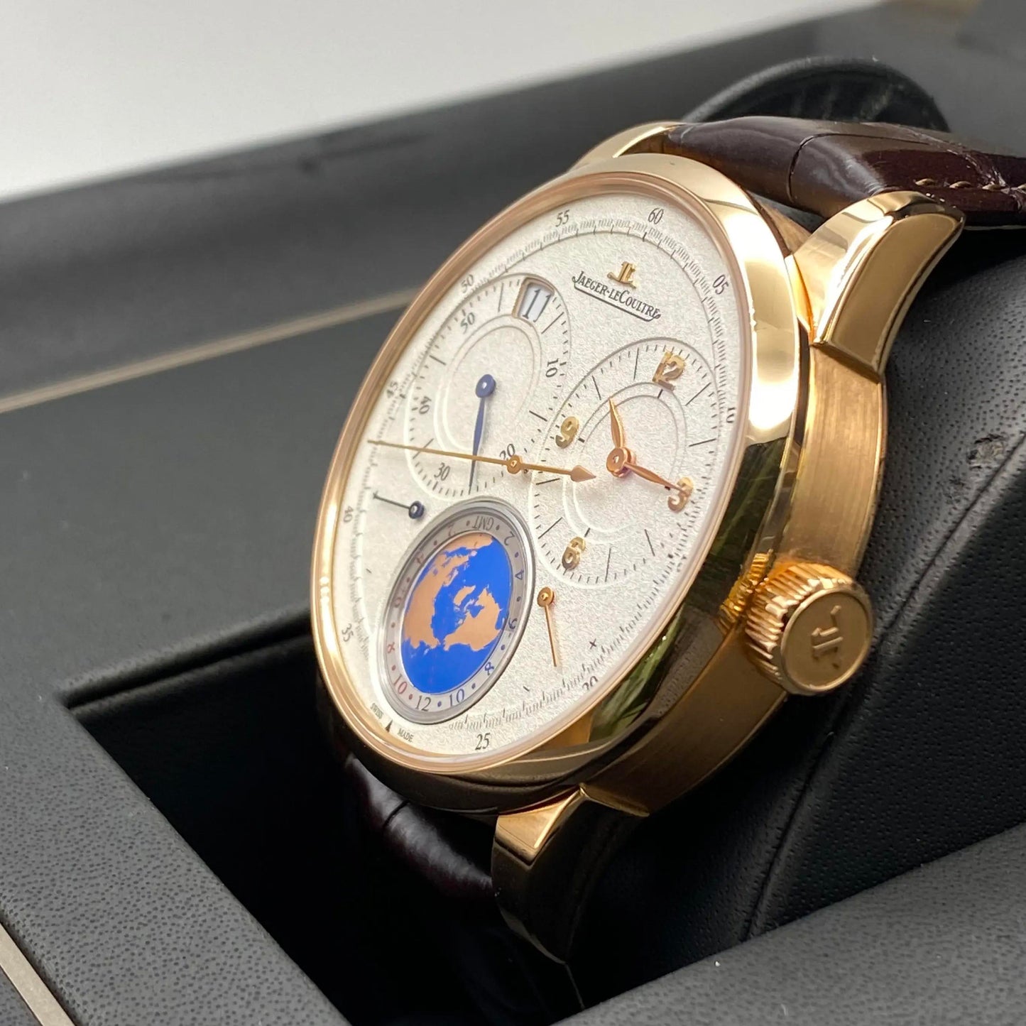 5th image of Jaeger-LeCoultre Jaeger Lecoultre Duometre Wristwatch, PreOwned condition