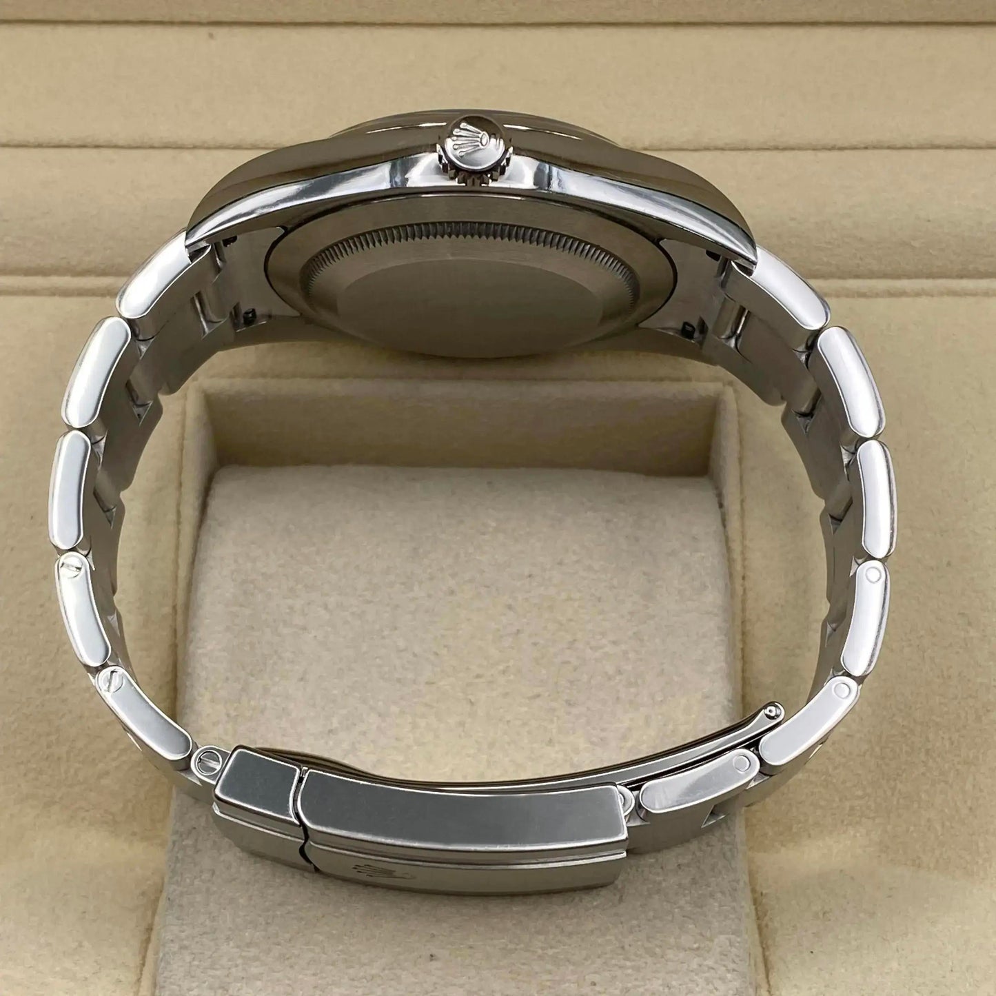 5th image of Rolex Rolex Oyster Perpetual 114300 Wristwatch, PreOwned condition