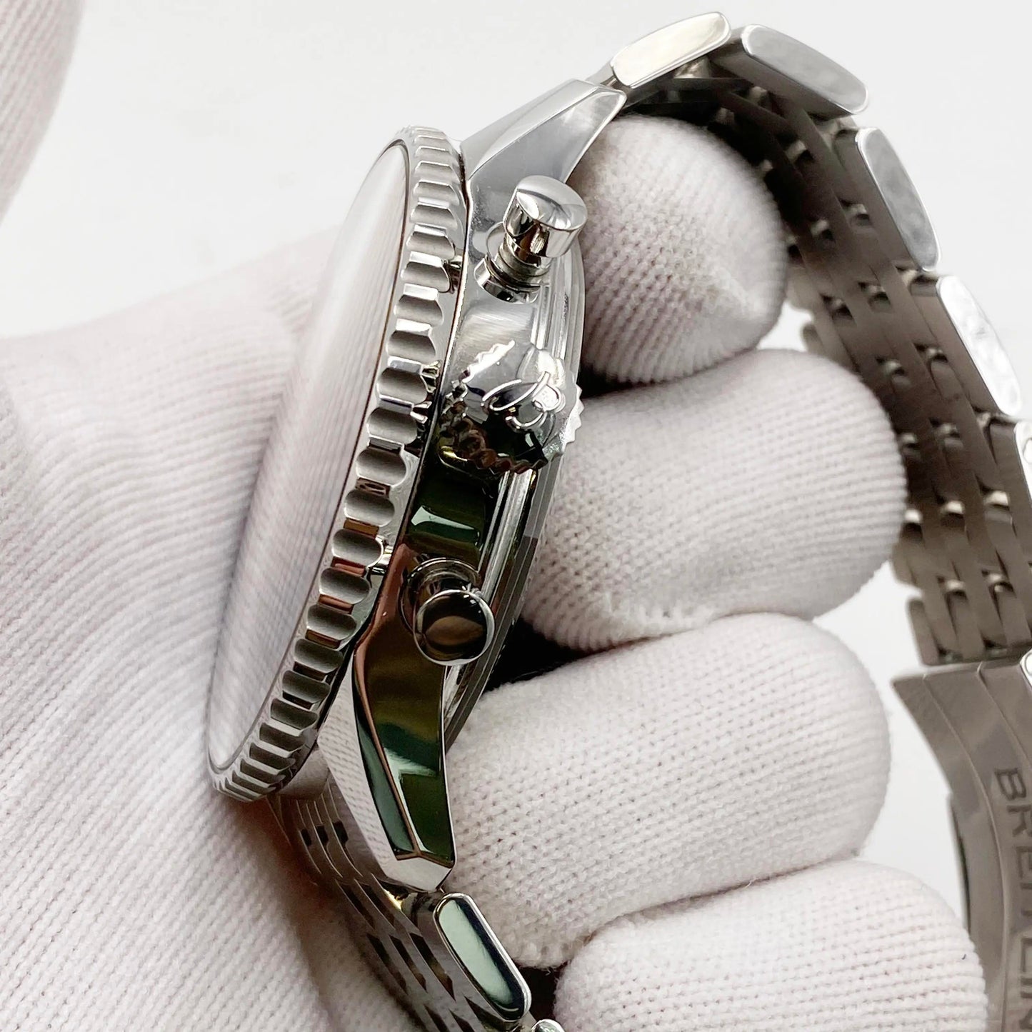 5th image of Breitling Breitling Navitimer Wristwatch, PreOwned condition